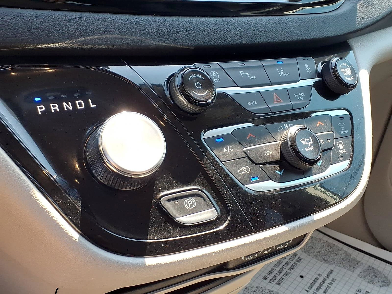 Used 2024 Chrysler Pacifica Van
