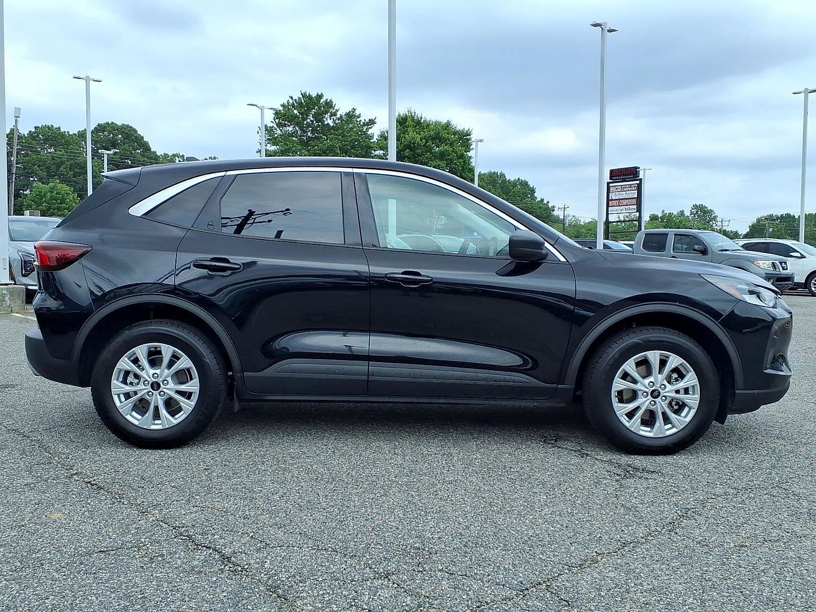 Used 2024 Ford Escape SUV