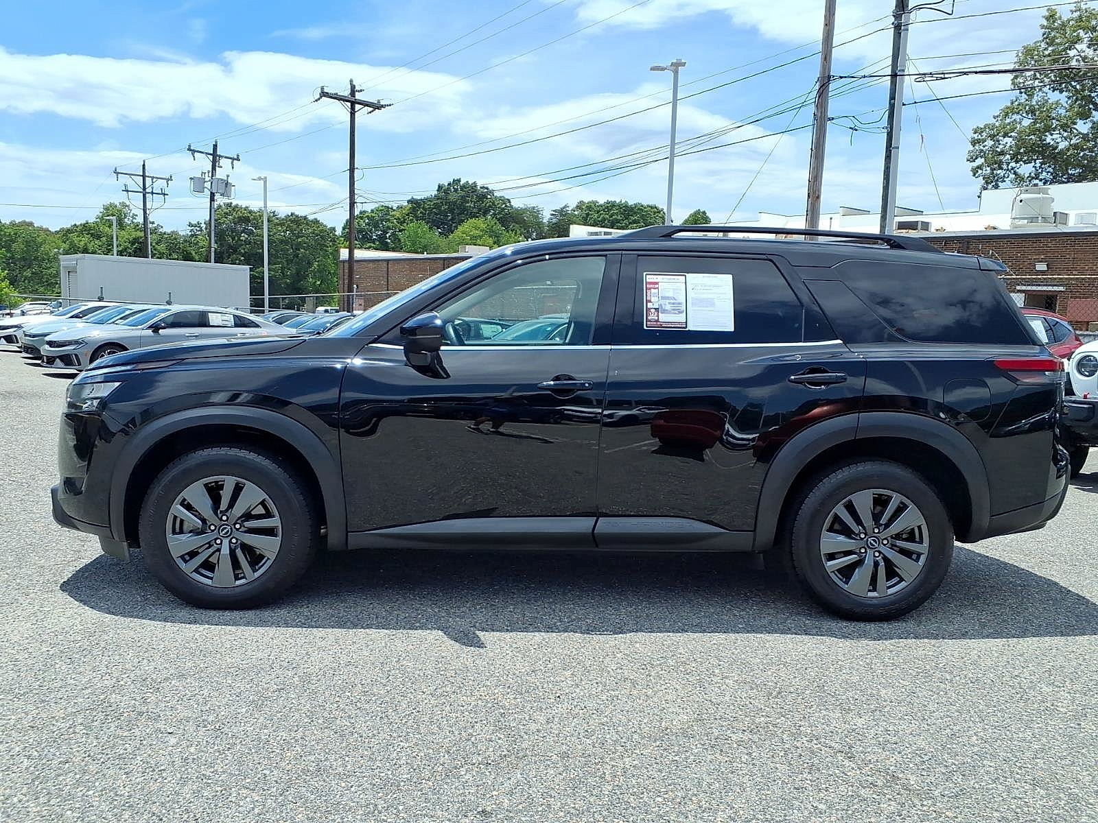 Used 2024 Nissan Pathfinder SUV