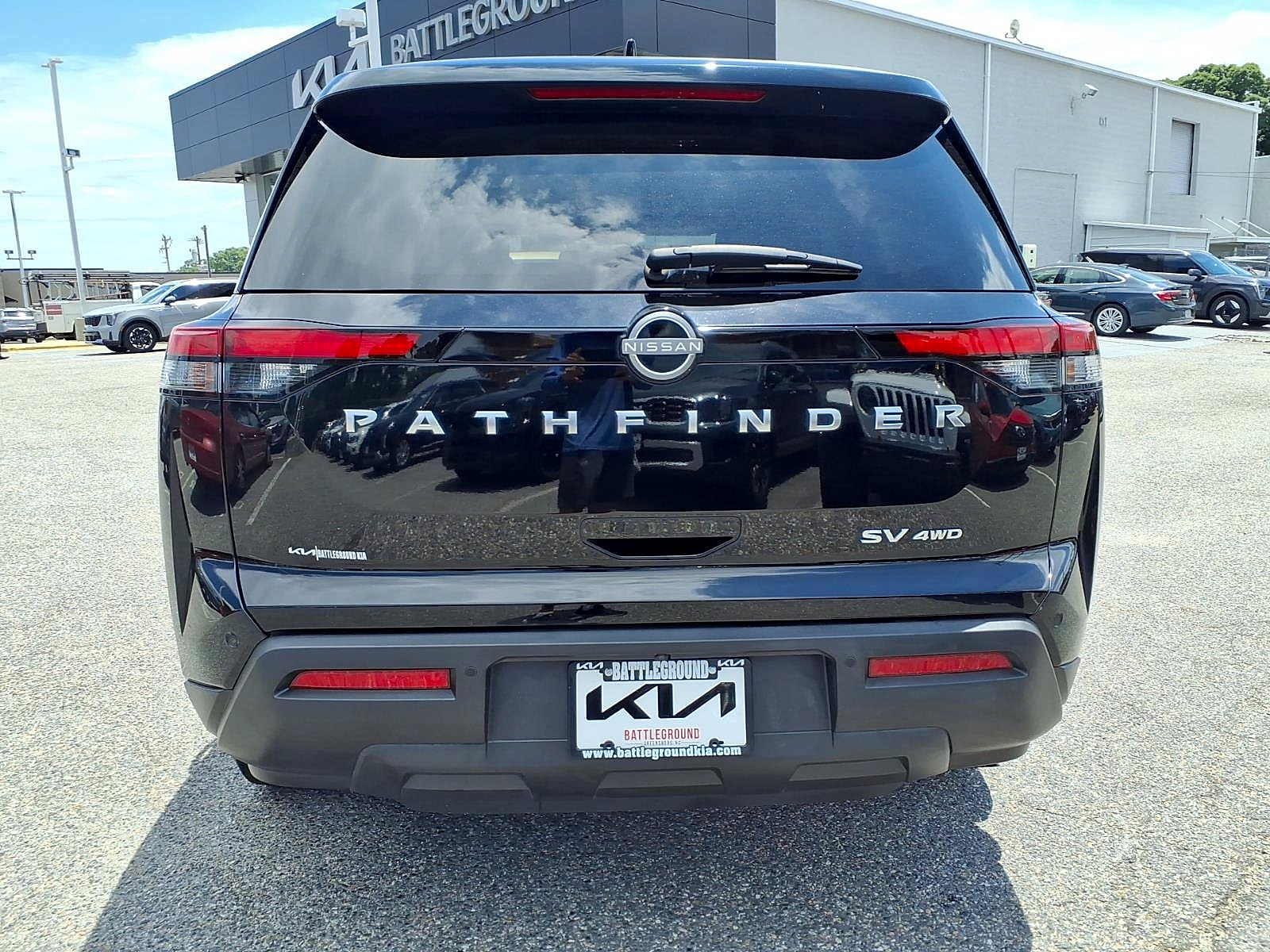 Used 2024 Nissan Pathfinder SUV