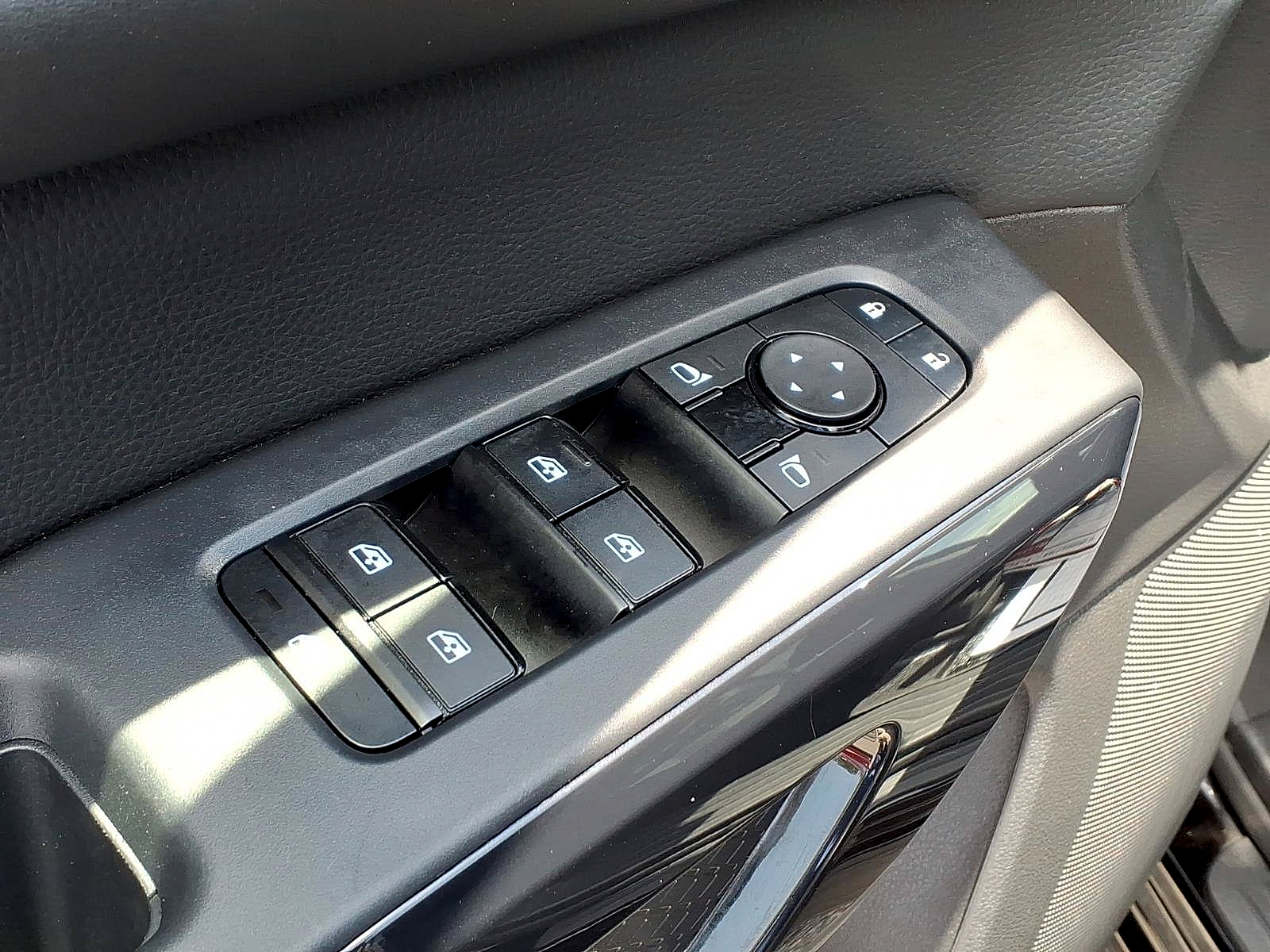 Used 2024 Nissan Pathfinder SUV