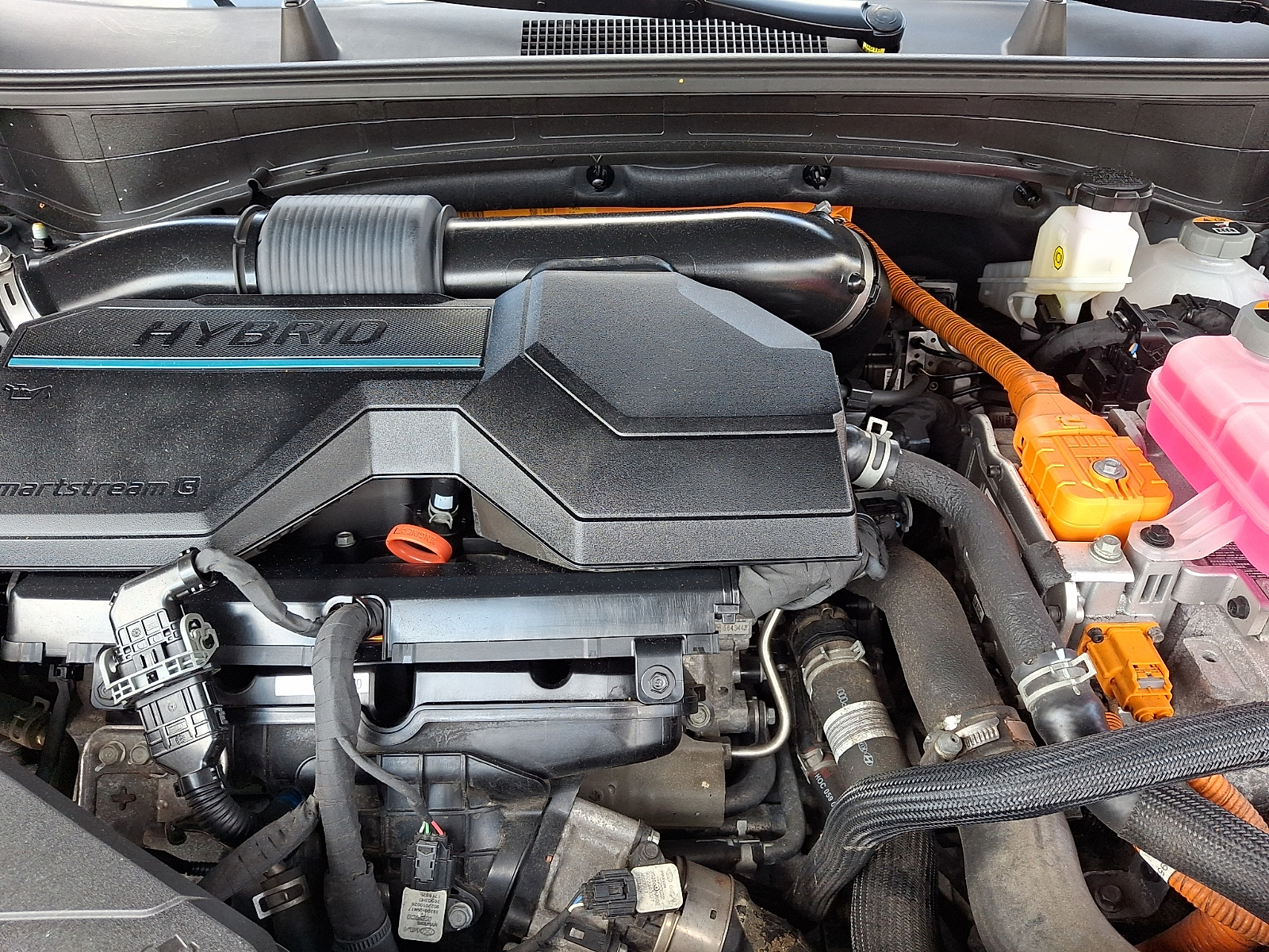 Used 2023 Kia Sportage Hybrid SUV