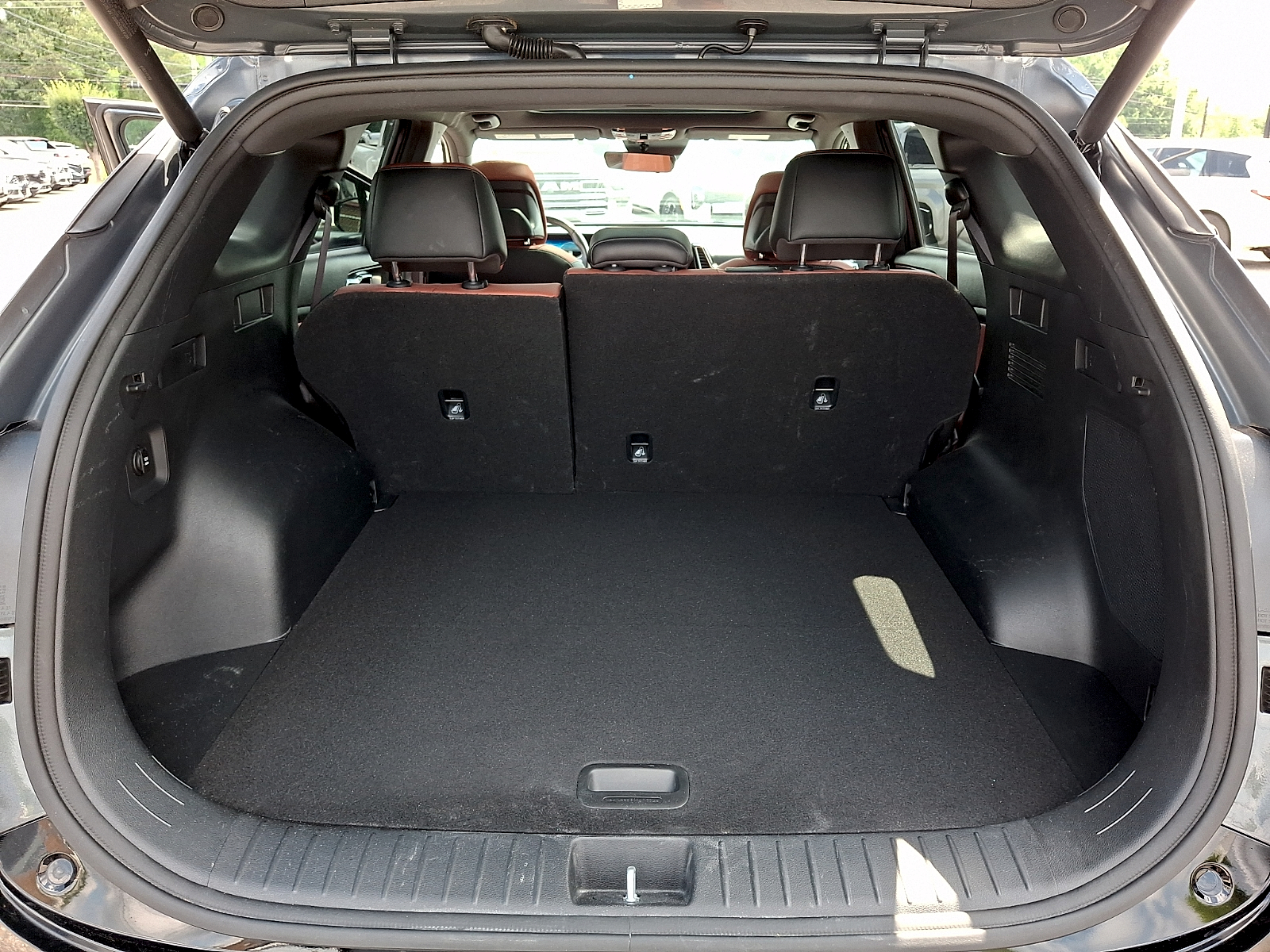 Used 2023 Kia Sportage Hybrid SUV