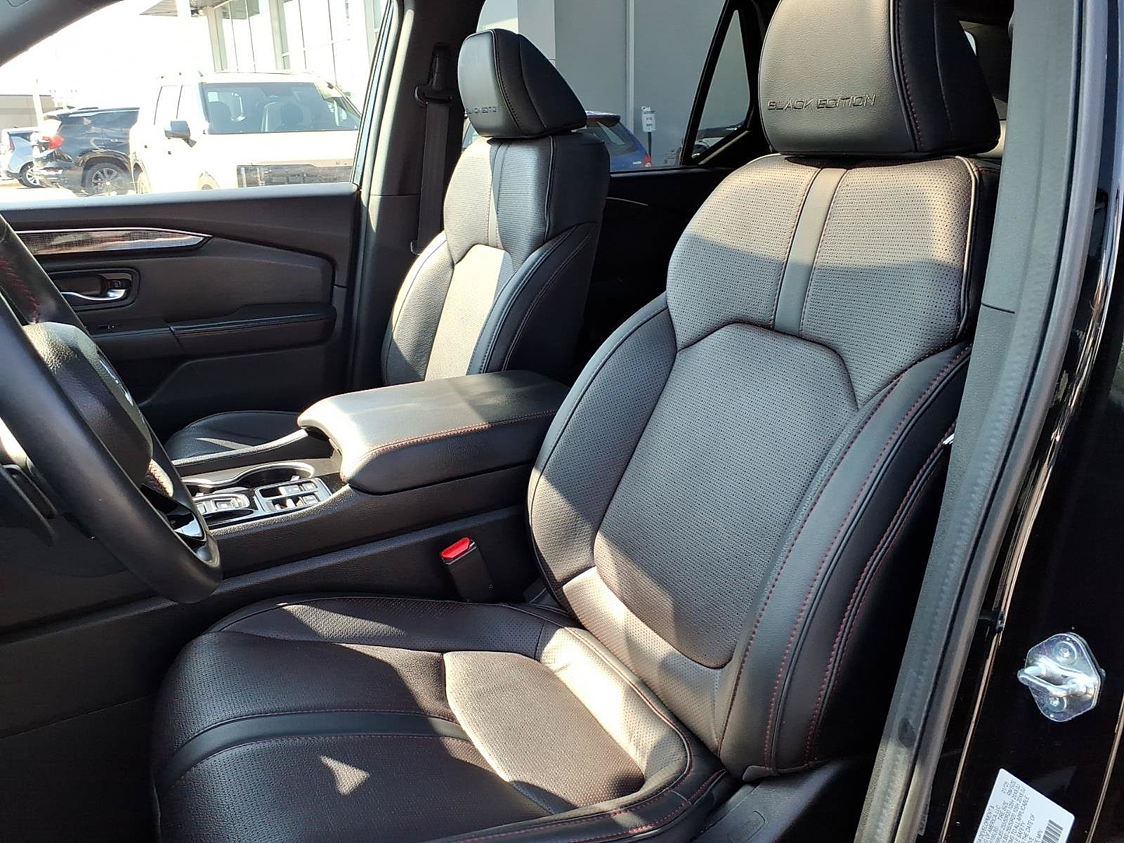 Used 2025 Honda Pilot SUV