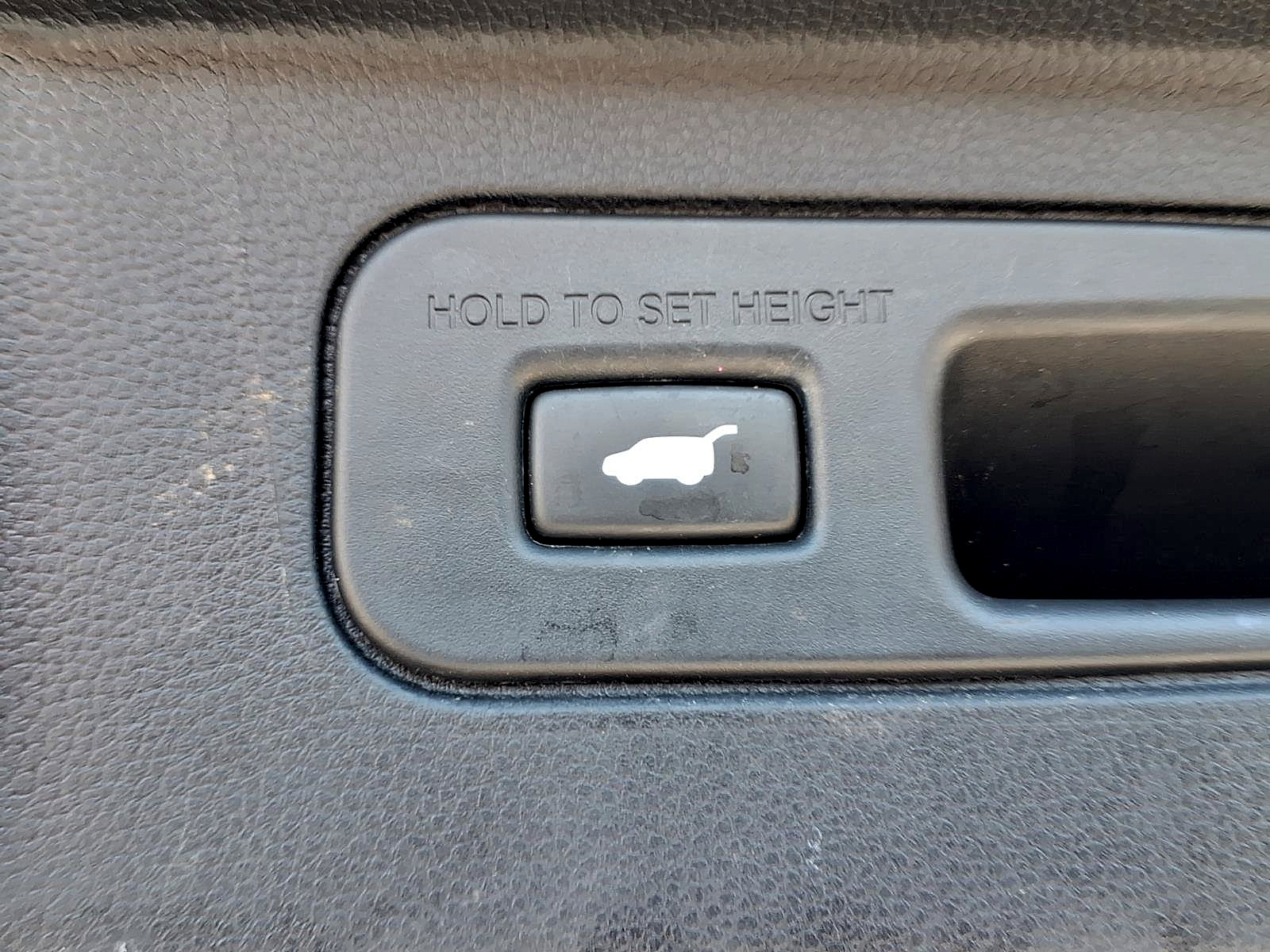 Used 2025 Honda Pilot SUV