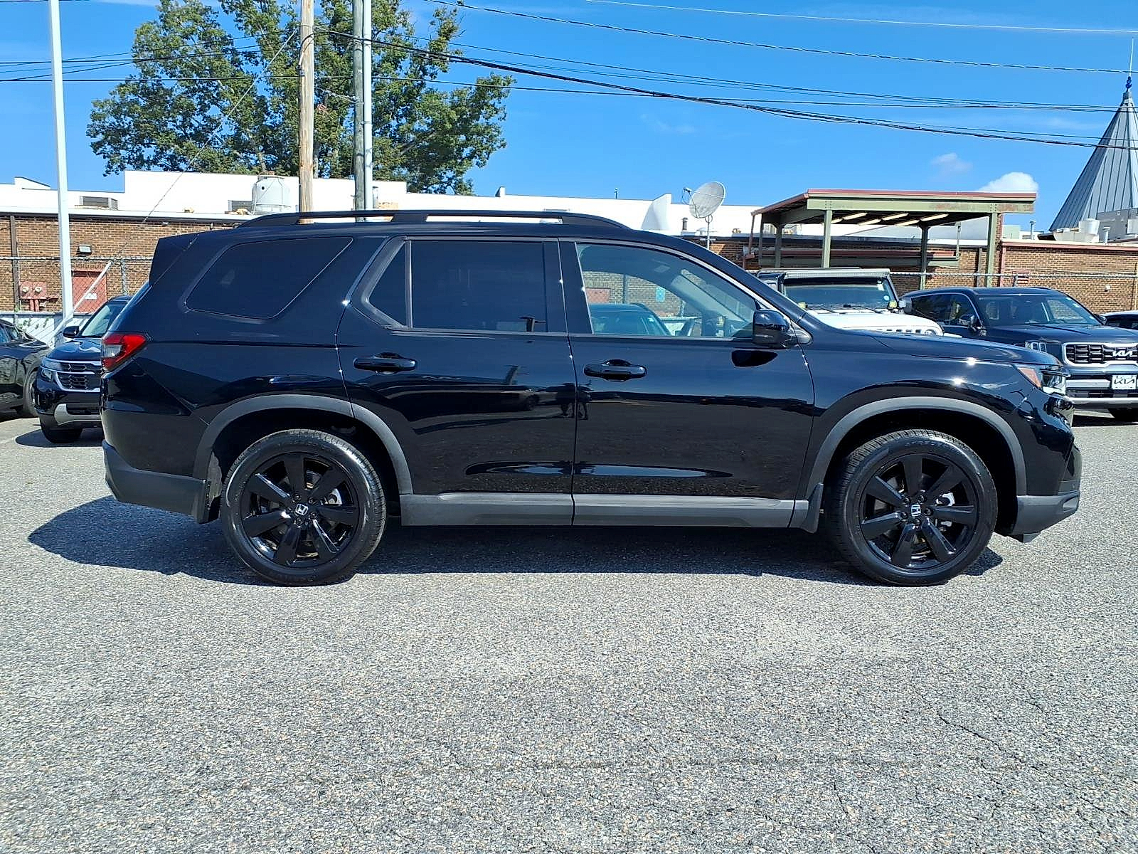 Used 2025 Honda Pilot SUV