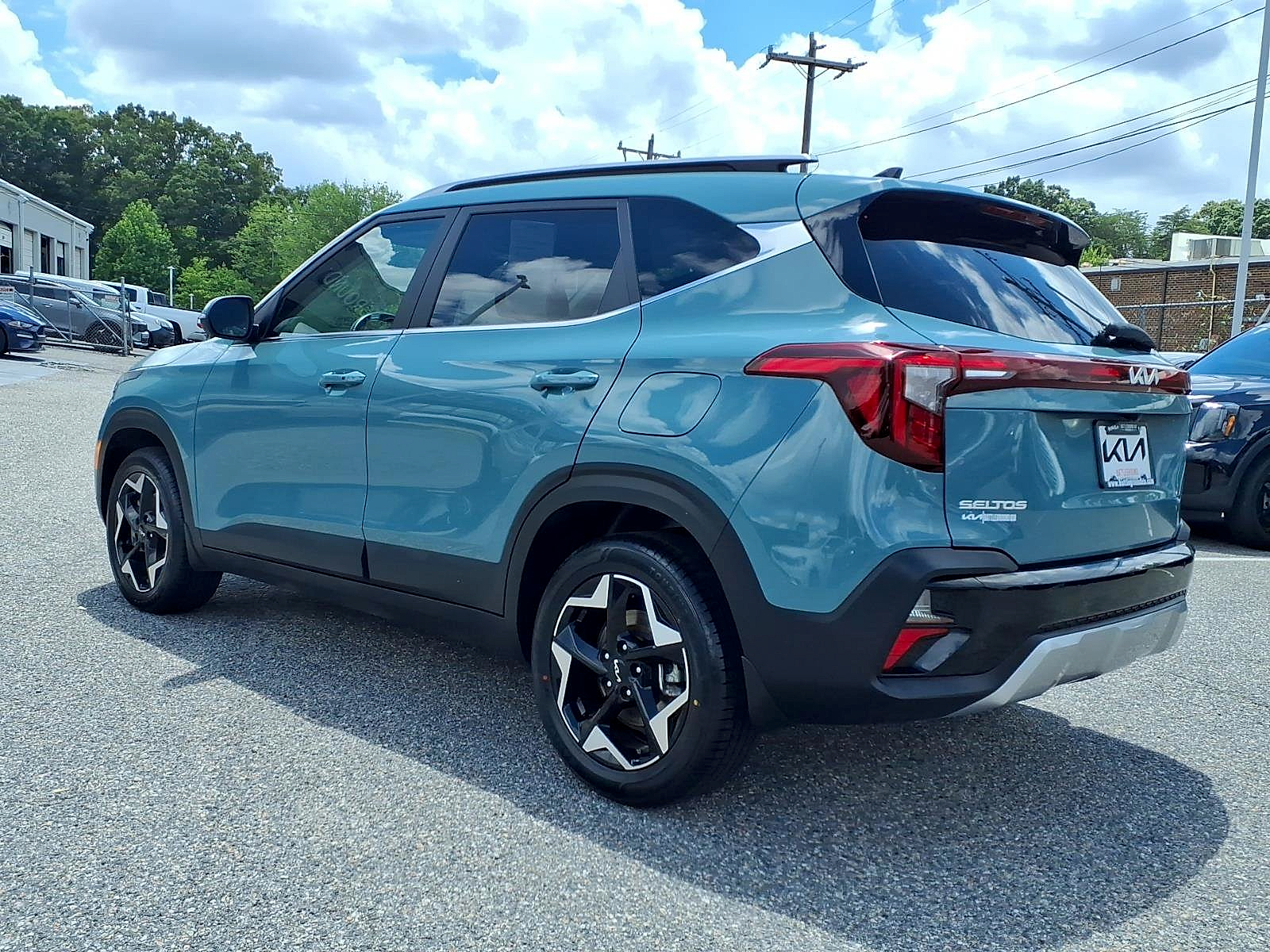 Used 2025 Kia Seltos SUV