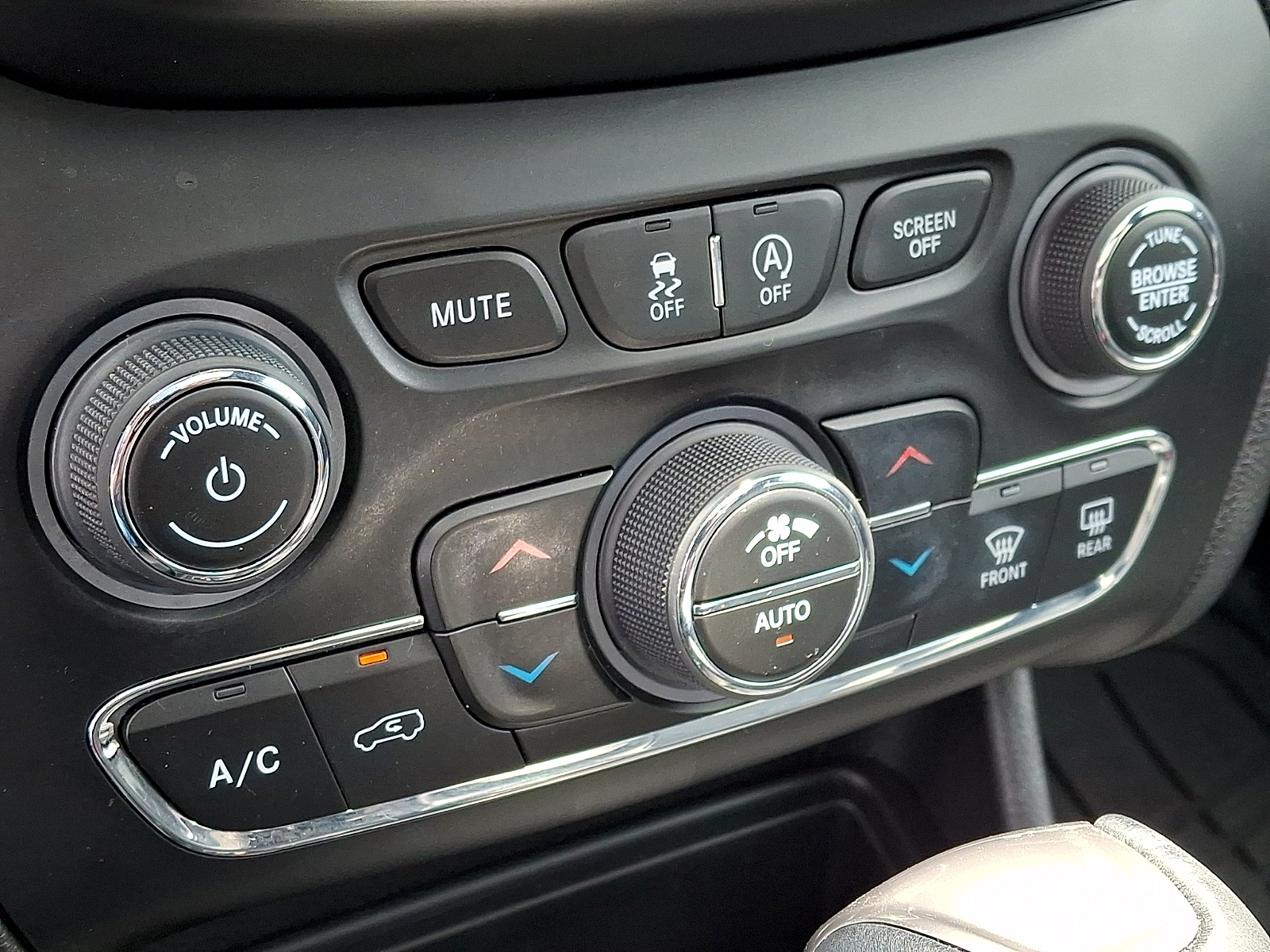 Used 2021 Jeep Cherokee SUV