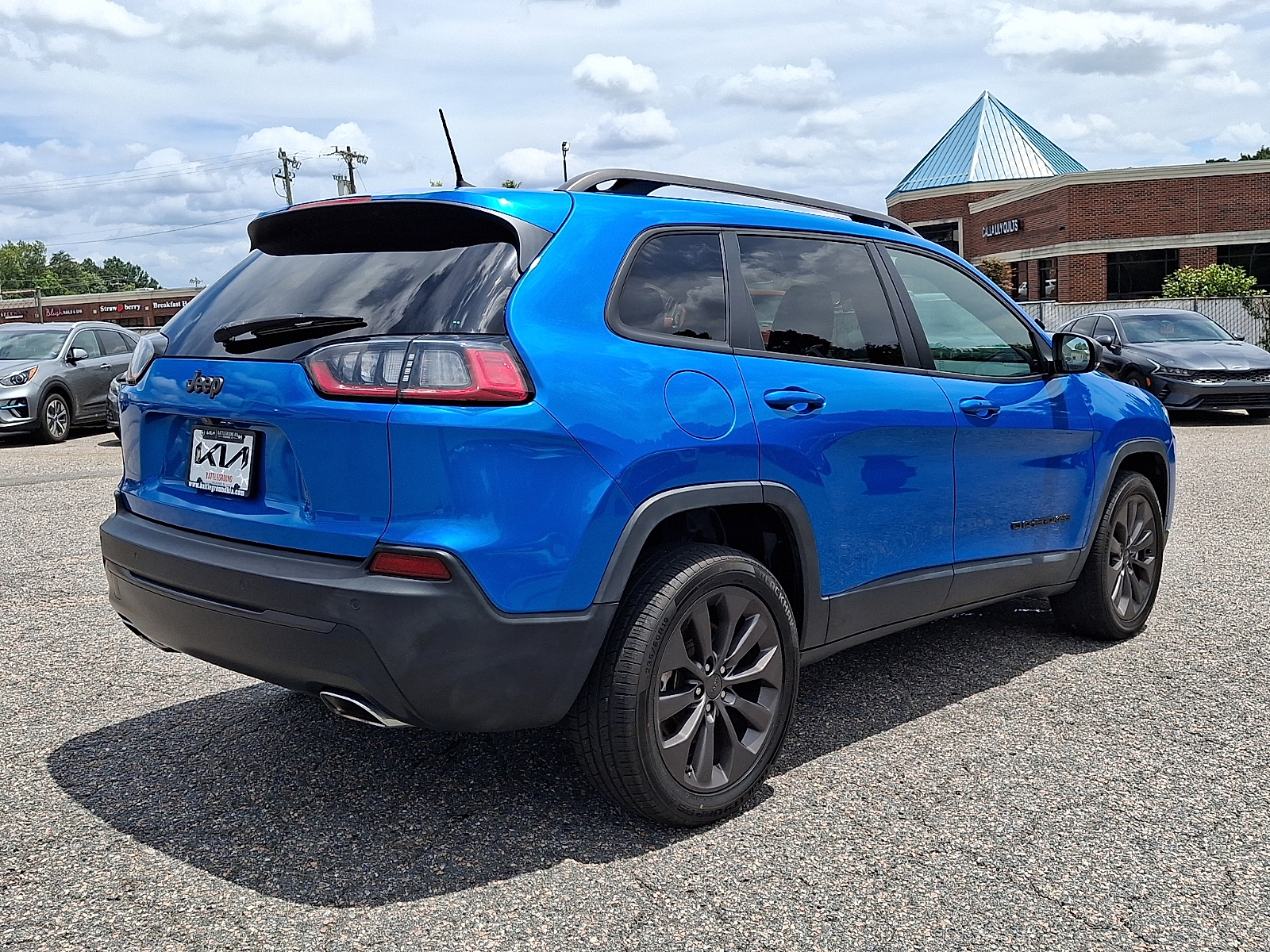 Used 2021 Jeep Cherokee SUV