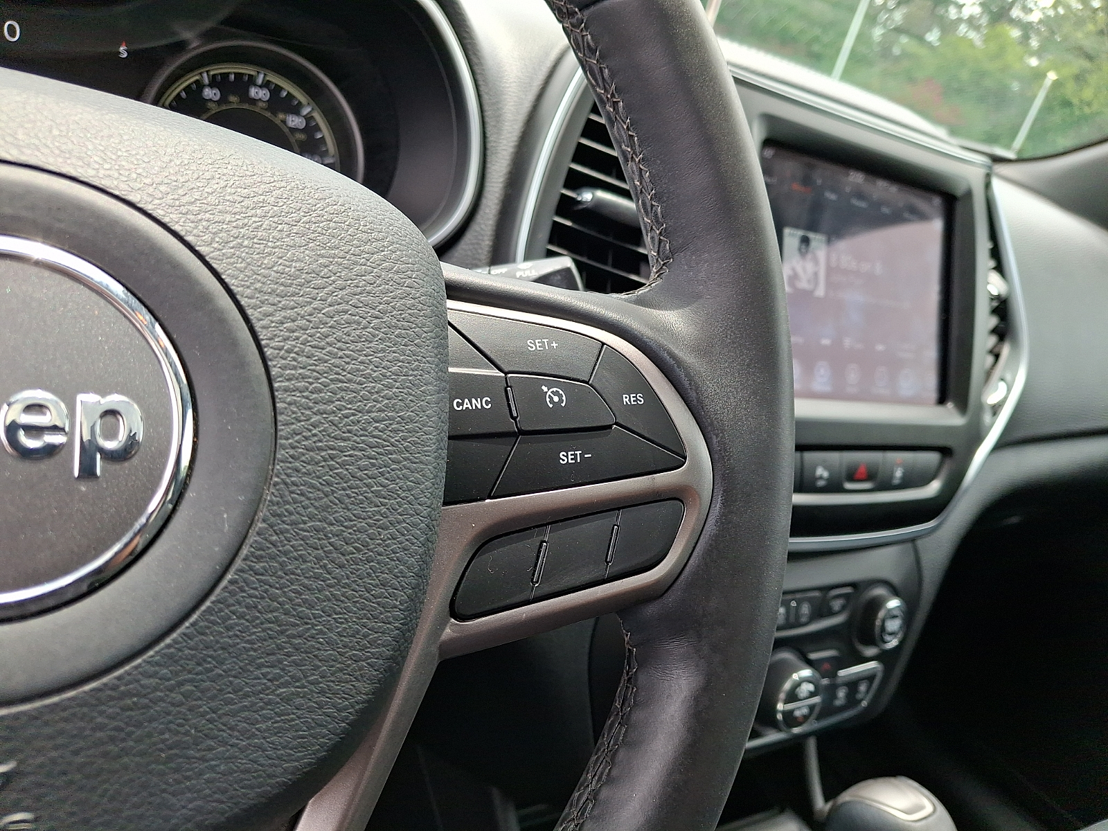 Used 2021 Jeep Cherokee SUV