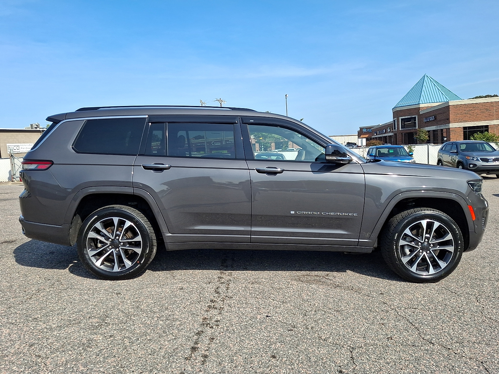 Used 2022 Jeep Grand Cherokee L SUV