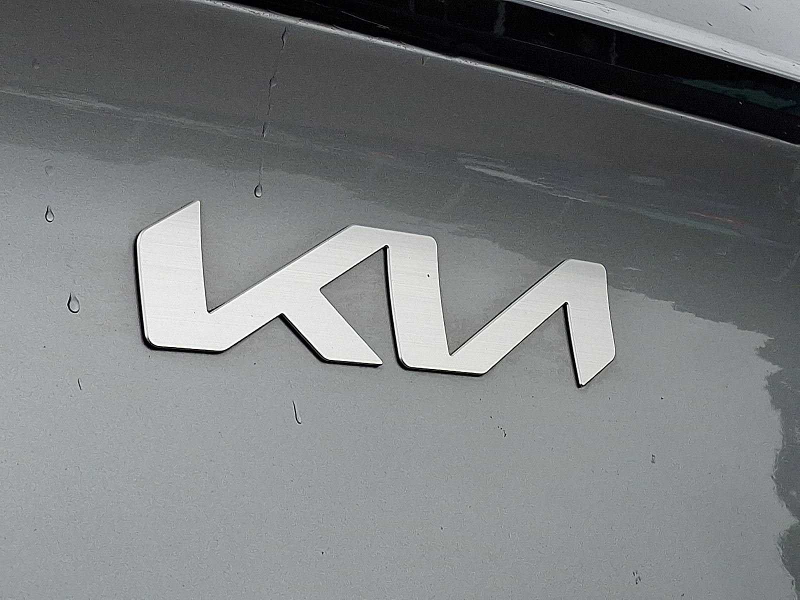 Used 2025 Kia Sportage Hybrid SUV