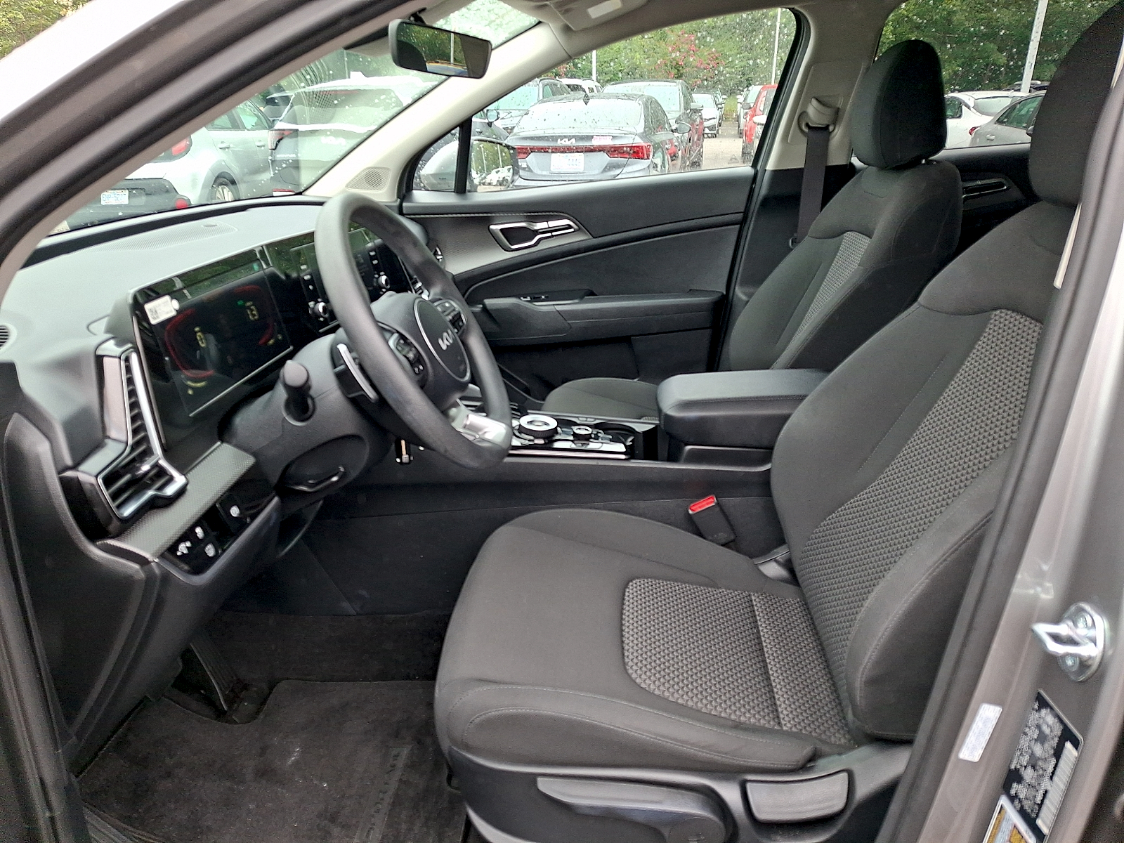 Used 2025 Kia Sportage Hybrid SUV