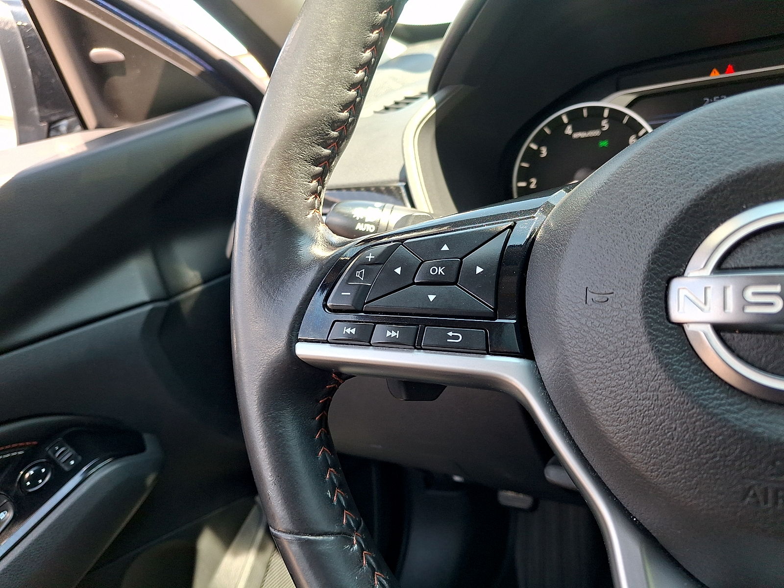 Used 2023 Nissan Altima Sedan