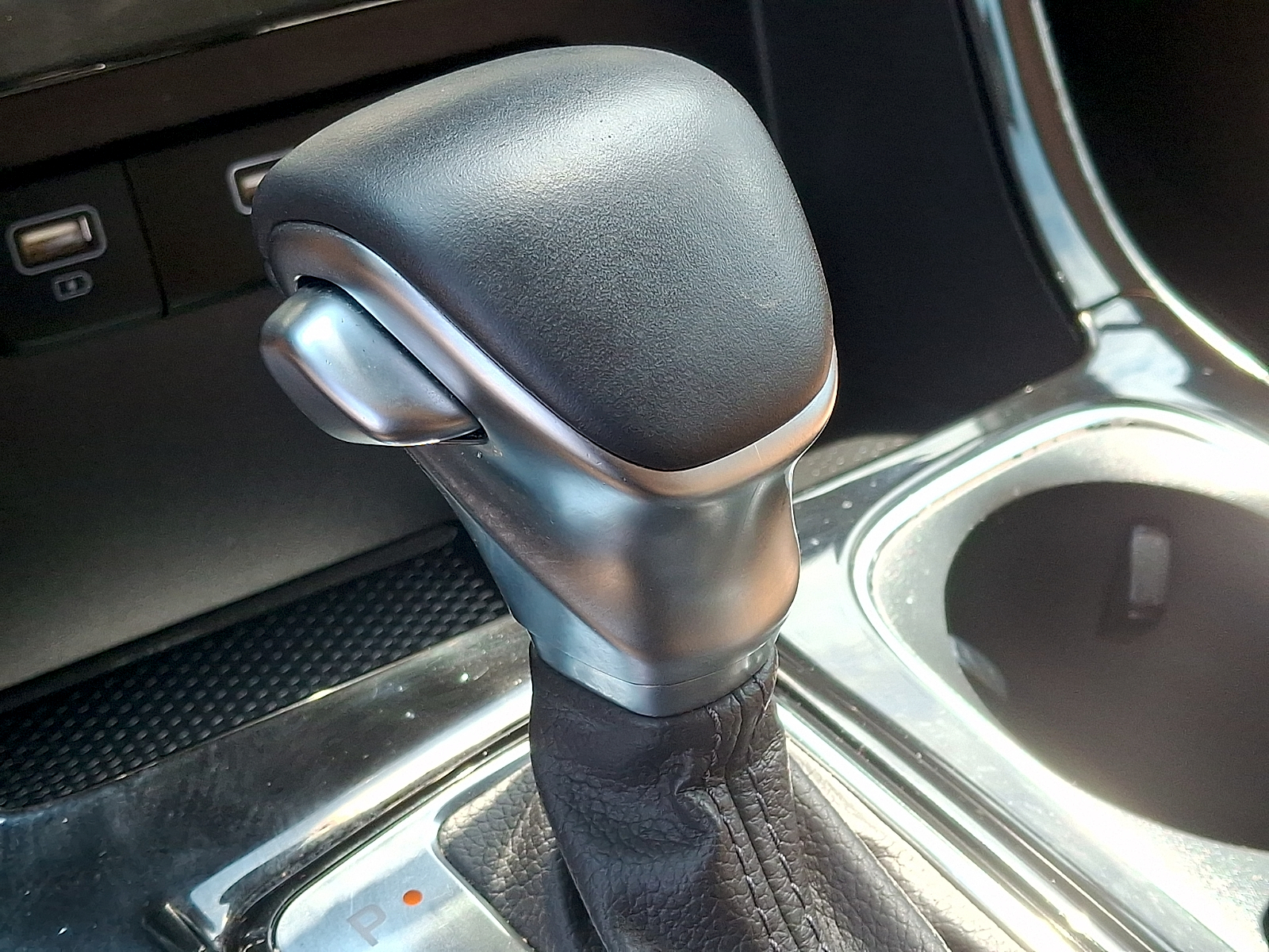 Used 2024 Kia Carnival Van