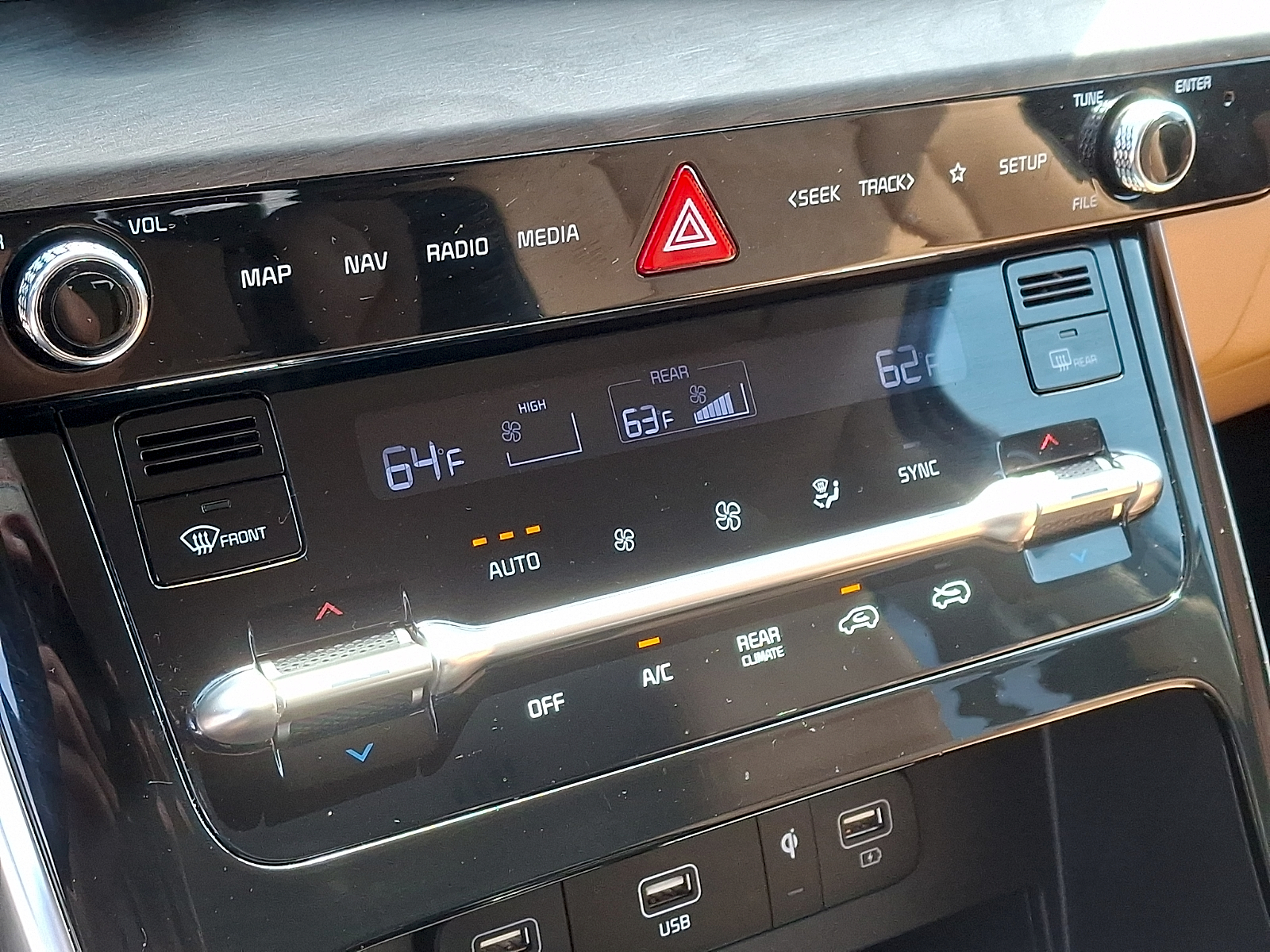 Used 2024 Kia Carnival Van