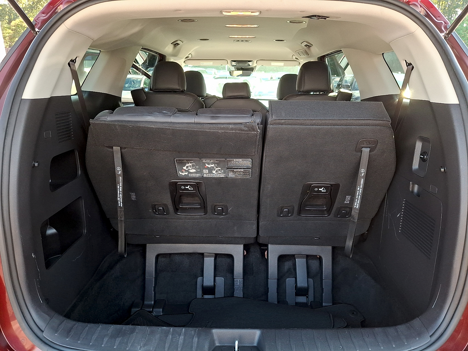 Used 2024 Kia Carnival Van