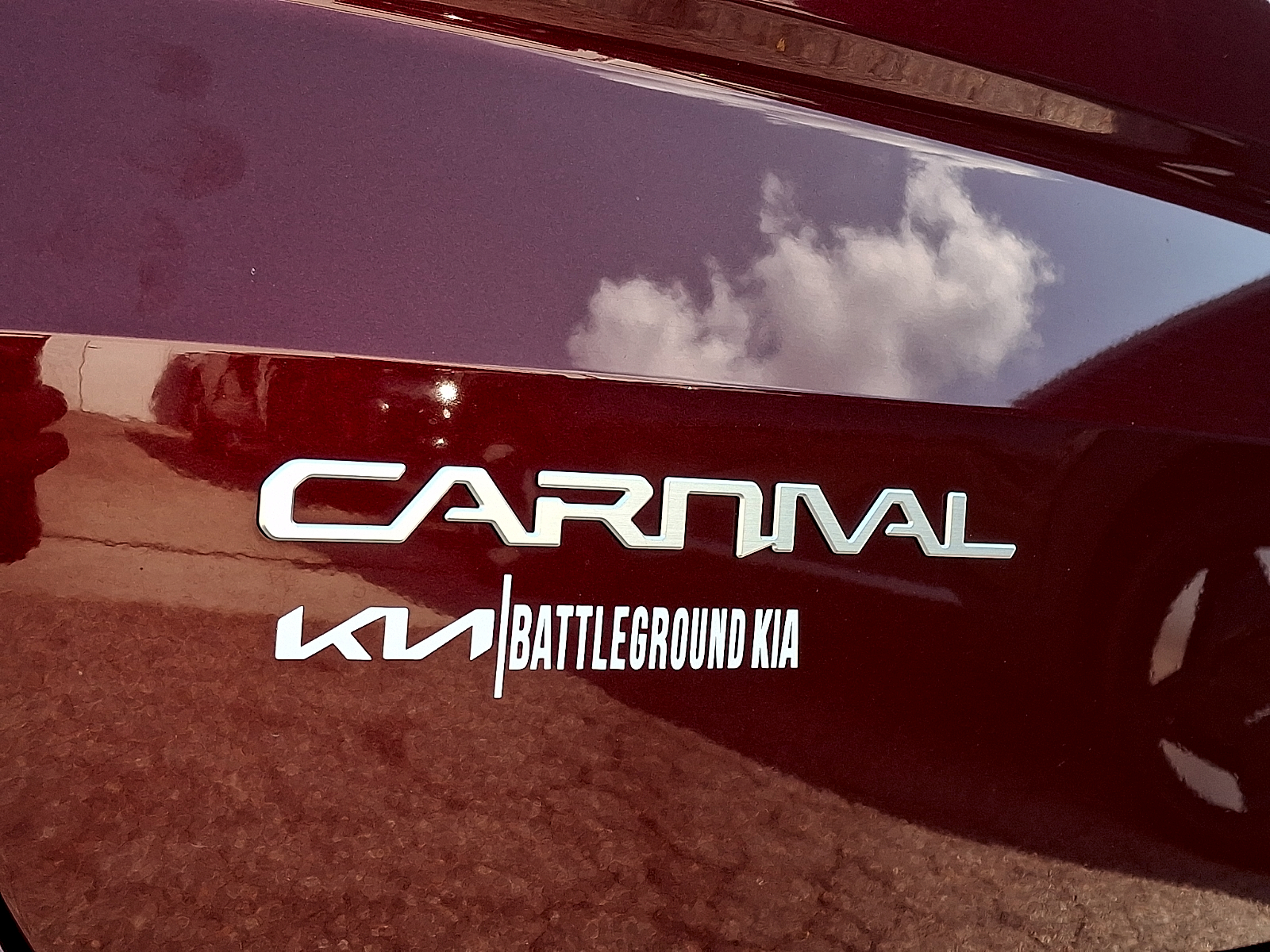 Used 2024 Kia Carnival Van
