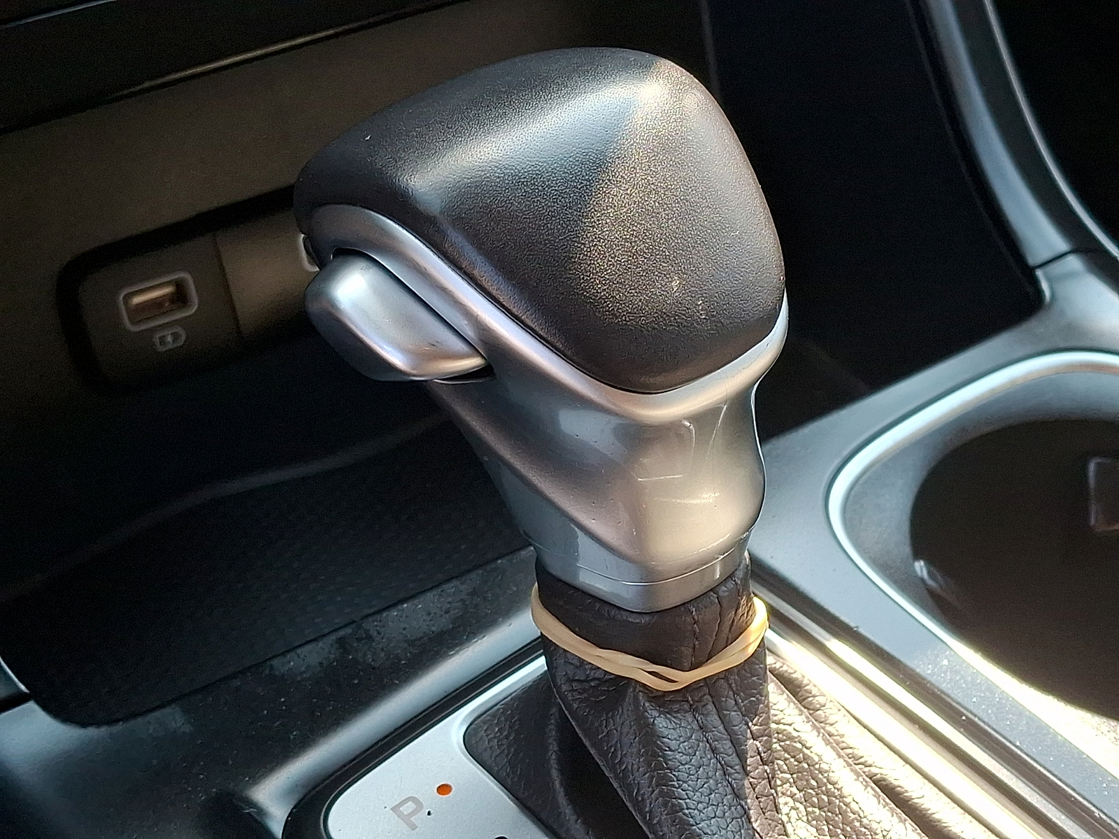 Used 2024 Kia Carnival Van