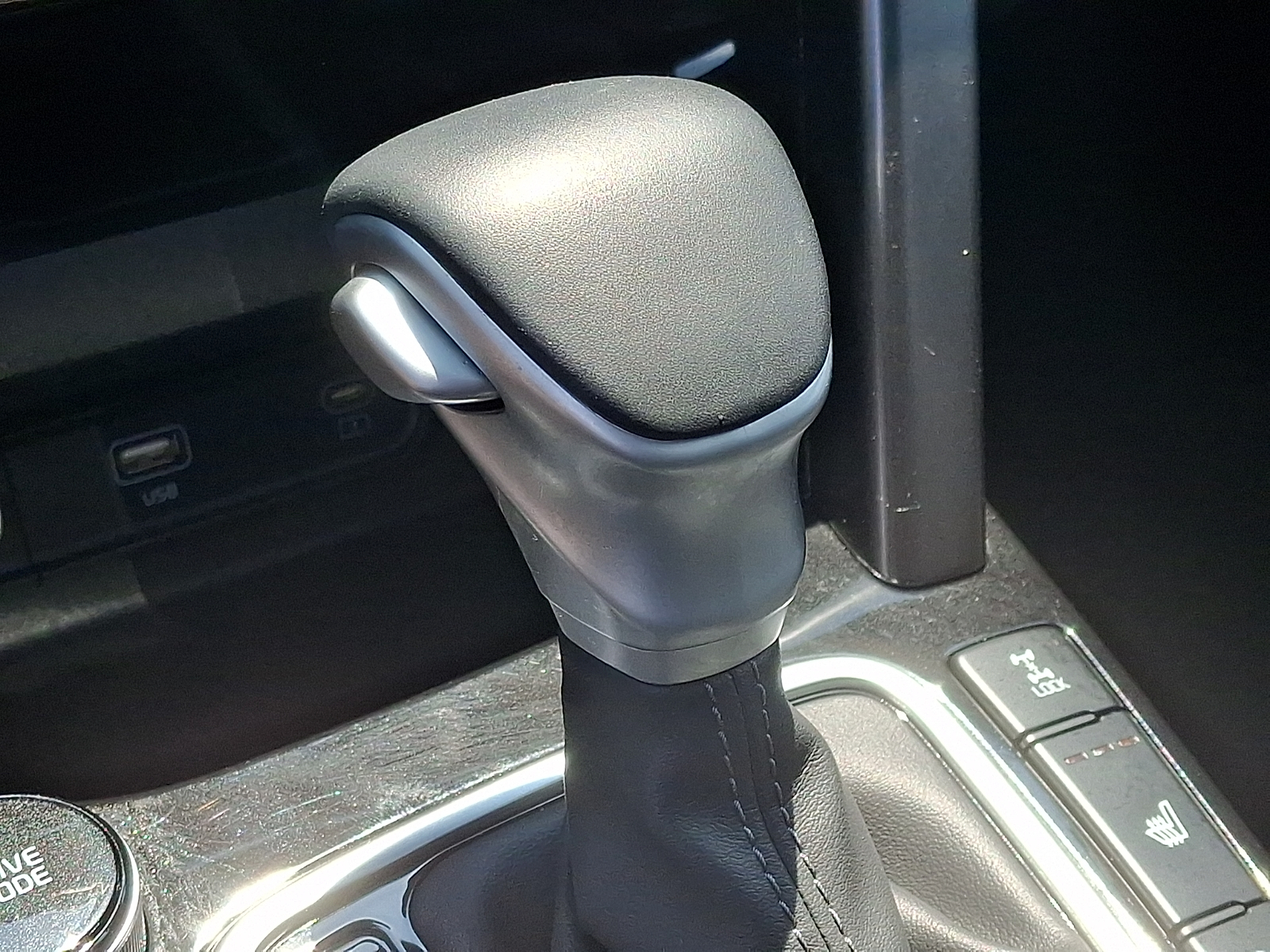 Used 2025 Kia Seltos SUV