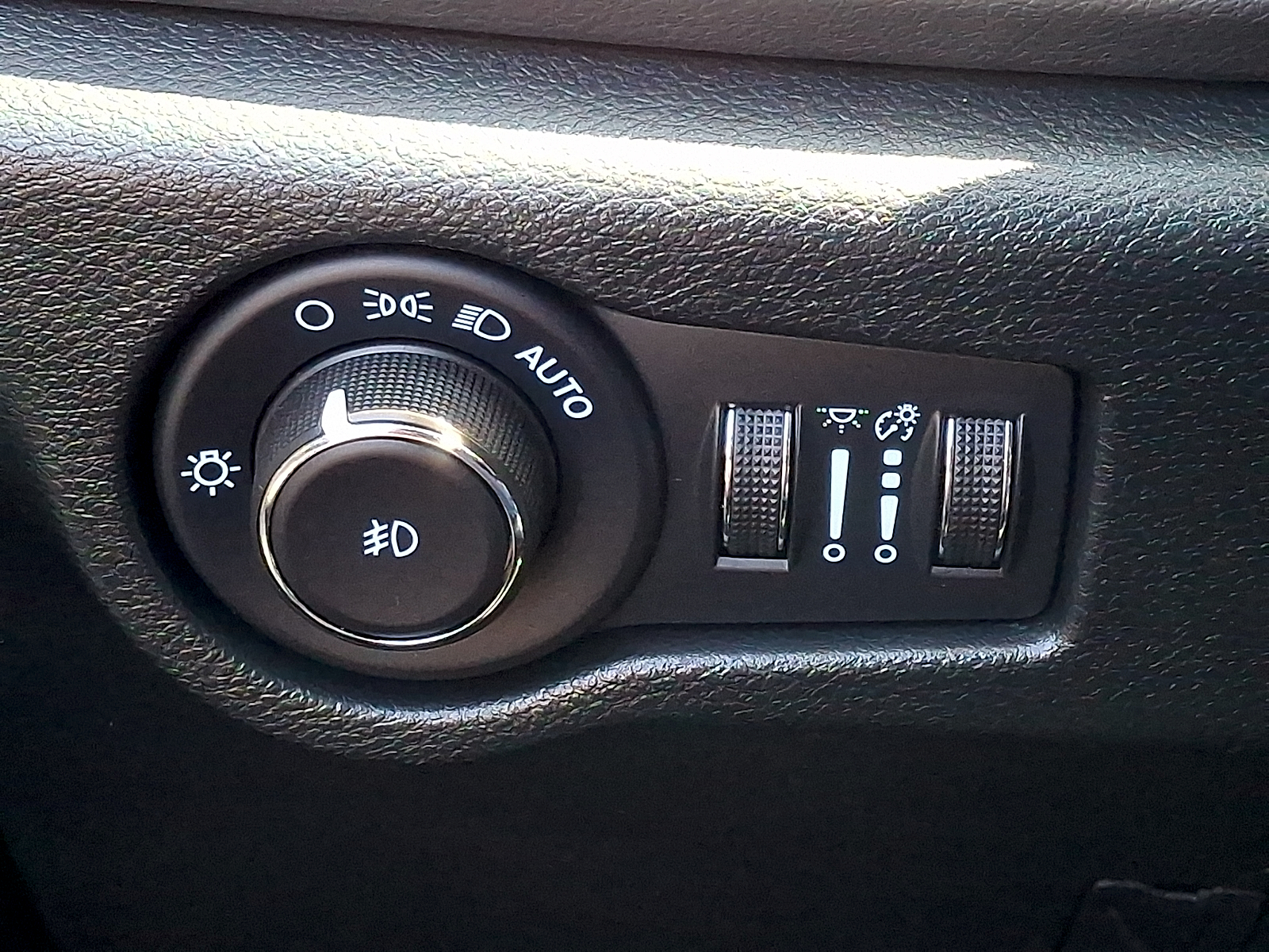 Used 2026 Chrysler Pacifica Van