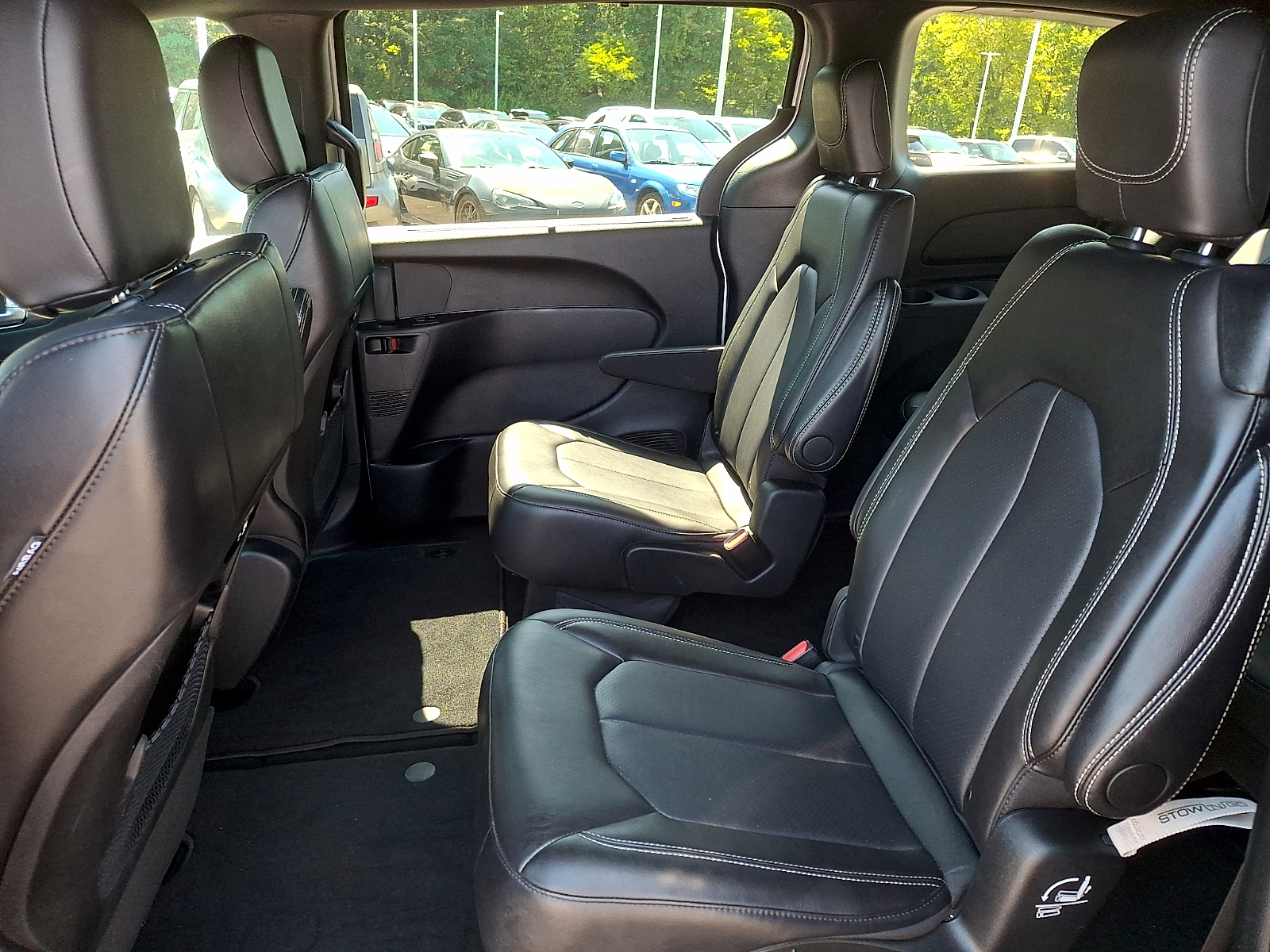 Used 2026 Chrysler Pacifica Van
