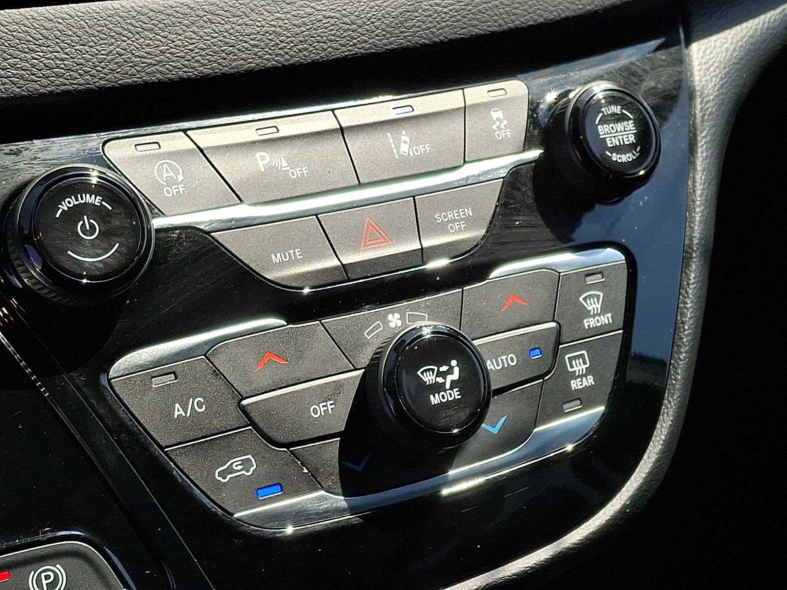 Used 2026 Chrysler Pacifica Van