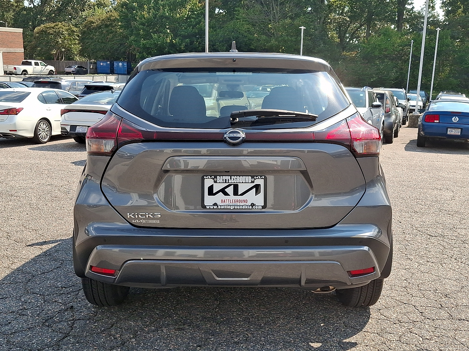 Used 2022 Nissan Kicks SUV