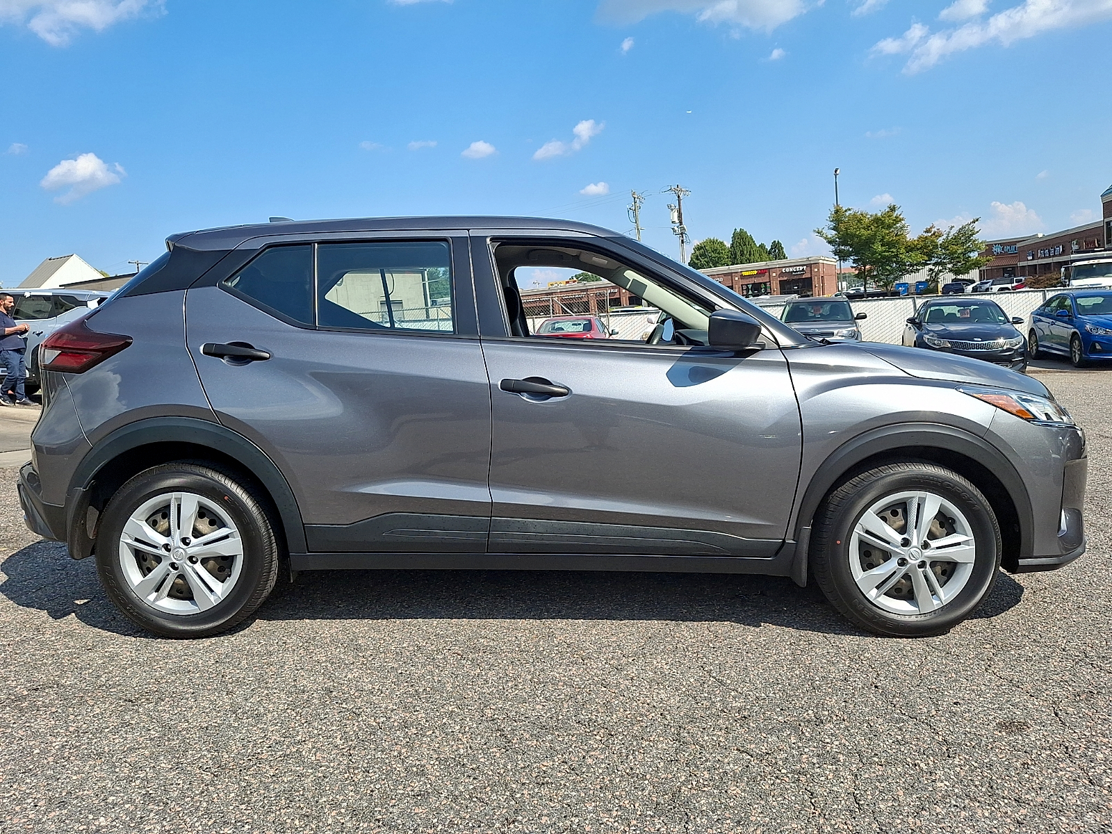 Used 2022 Nissan Kicks SUV