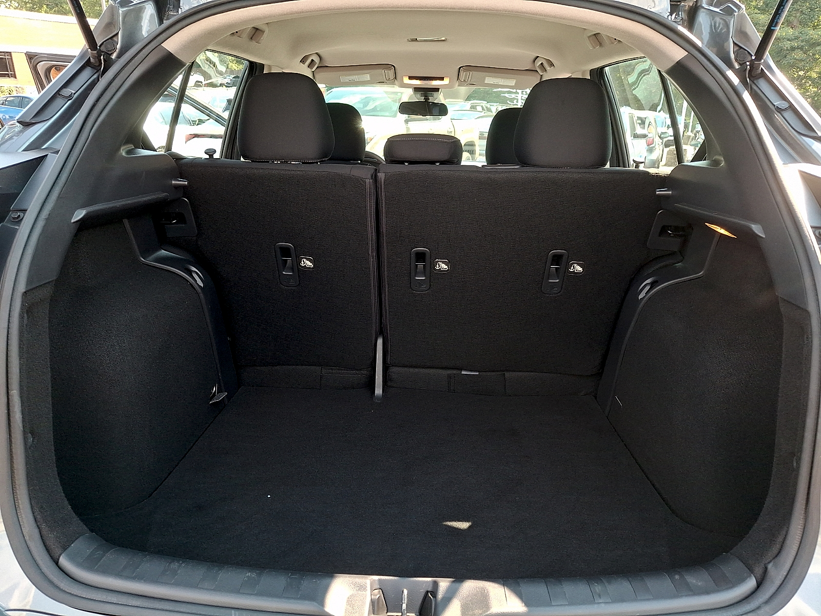 Used 2022 Nissan Kicks SUV