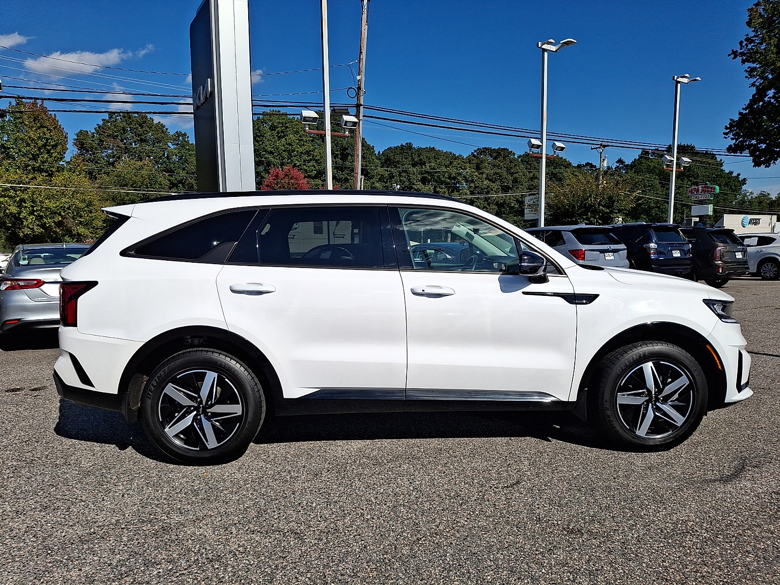 Used 2023 Kia Sorento SUV