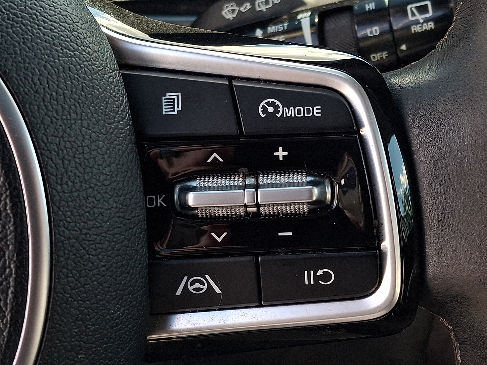 Used 2023 Kia Sorento SUV