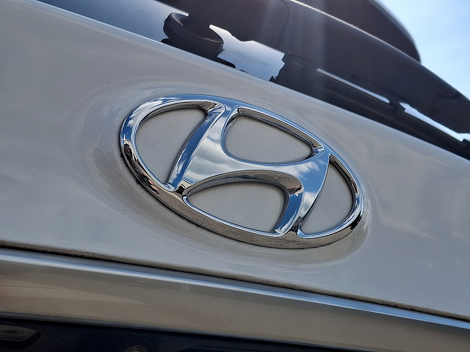 Used 2020 Hyundai Santa Fe SUV