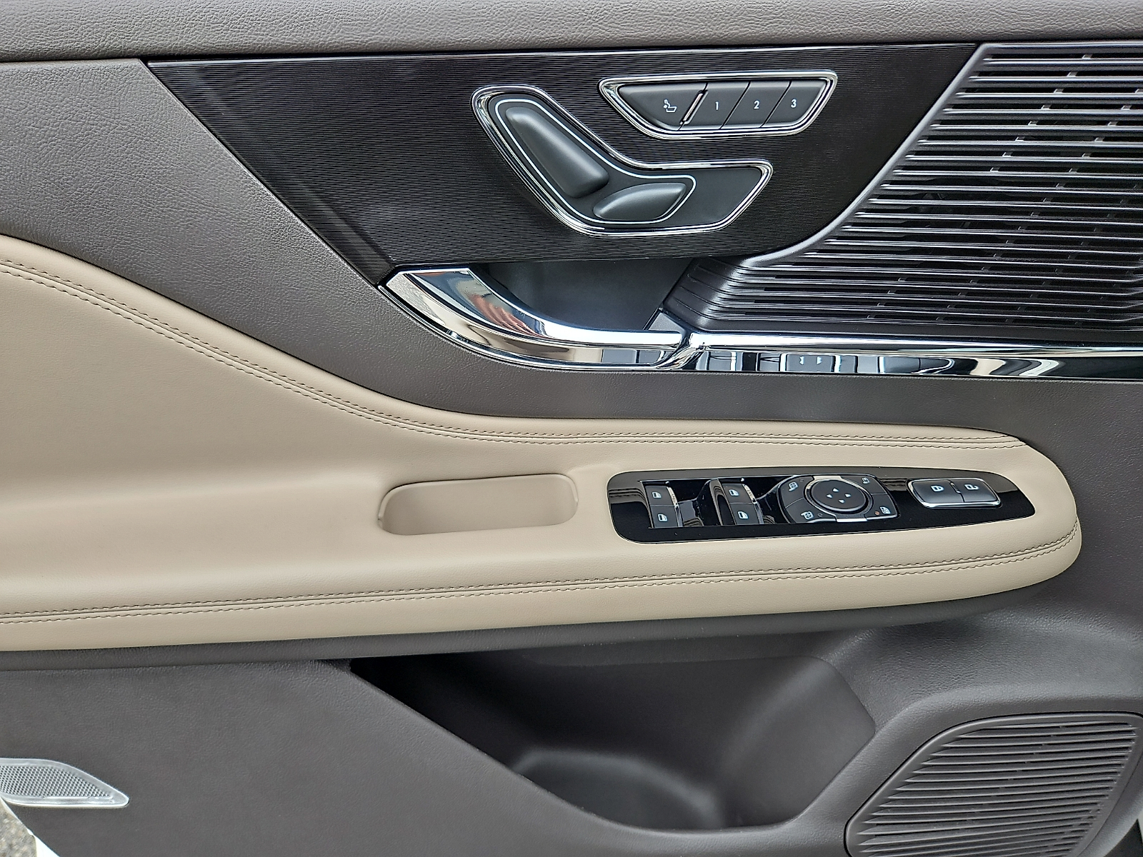 Used 2022 Lincoln Corsair SUV