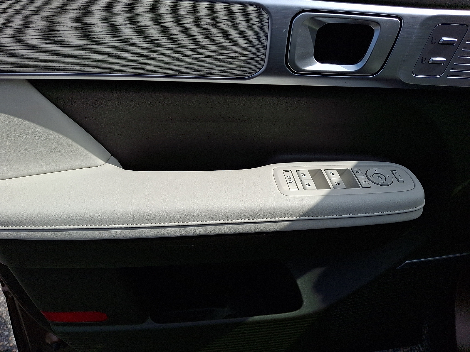 Used 2025 Hyundai Santa Fe Hybrid SUV