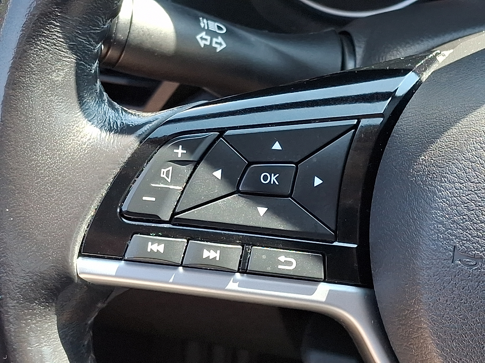 Used 2024 Nissan Altima Sedan