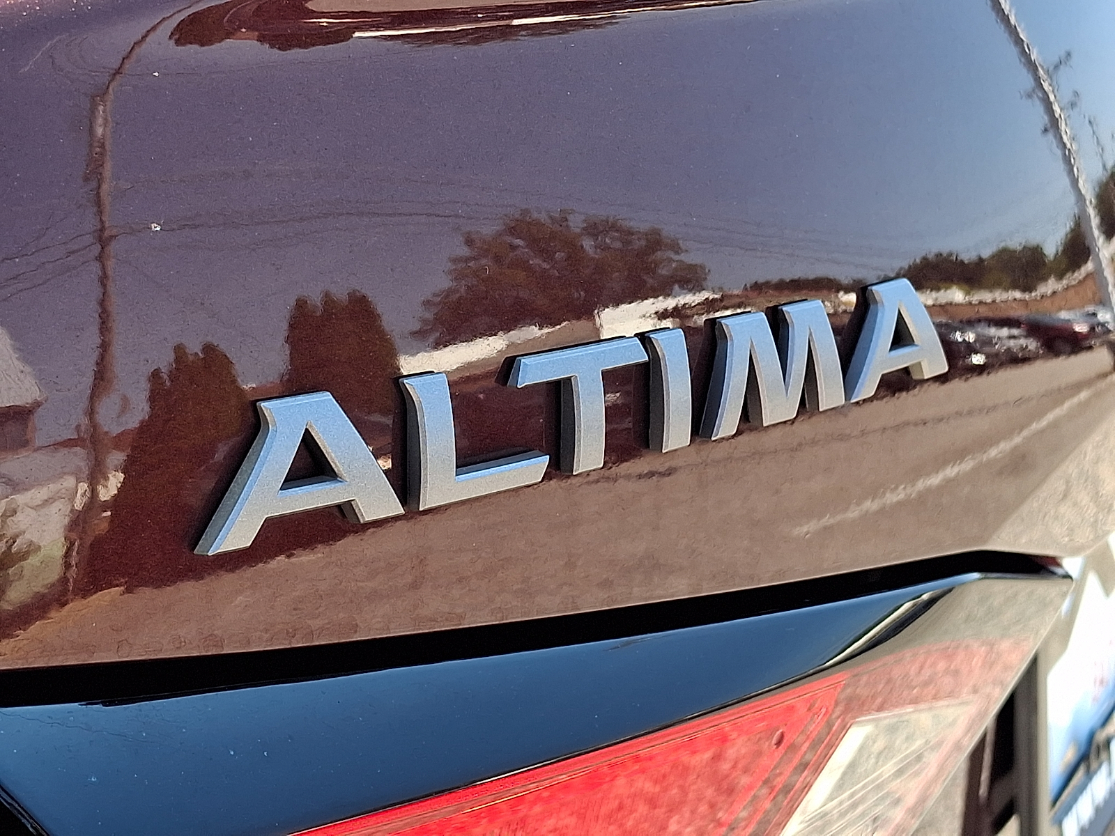 Used 2024 Nissan Altima Sedan