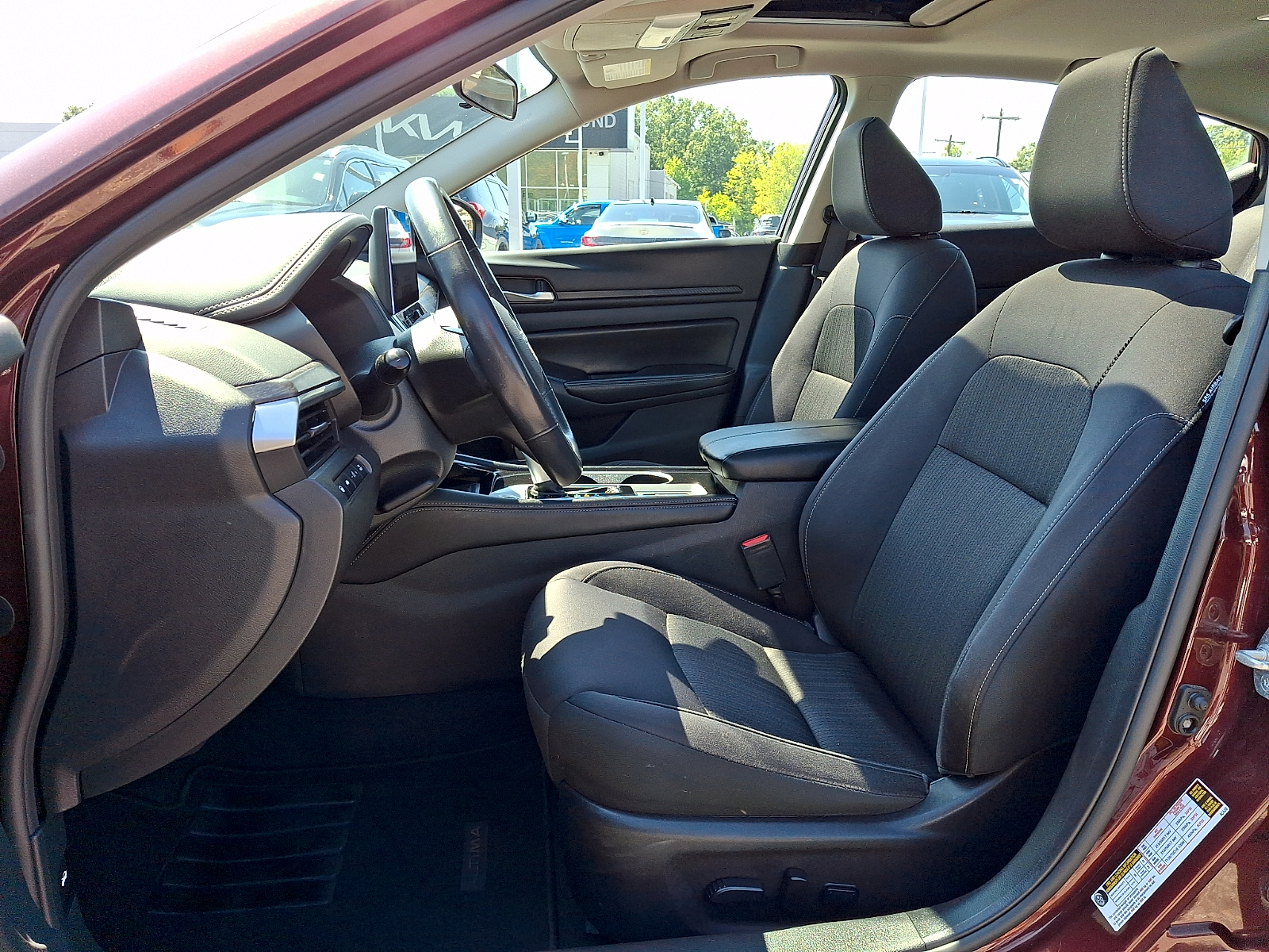 Used 2024 Nissan Altima Sedan