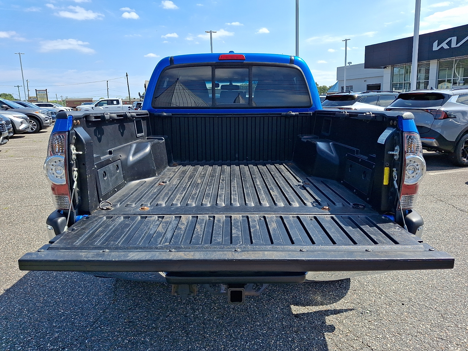 Used 2010 Toyota Tacoma Truck