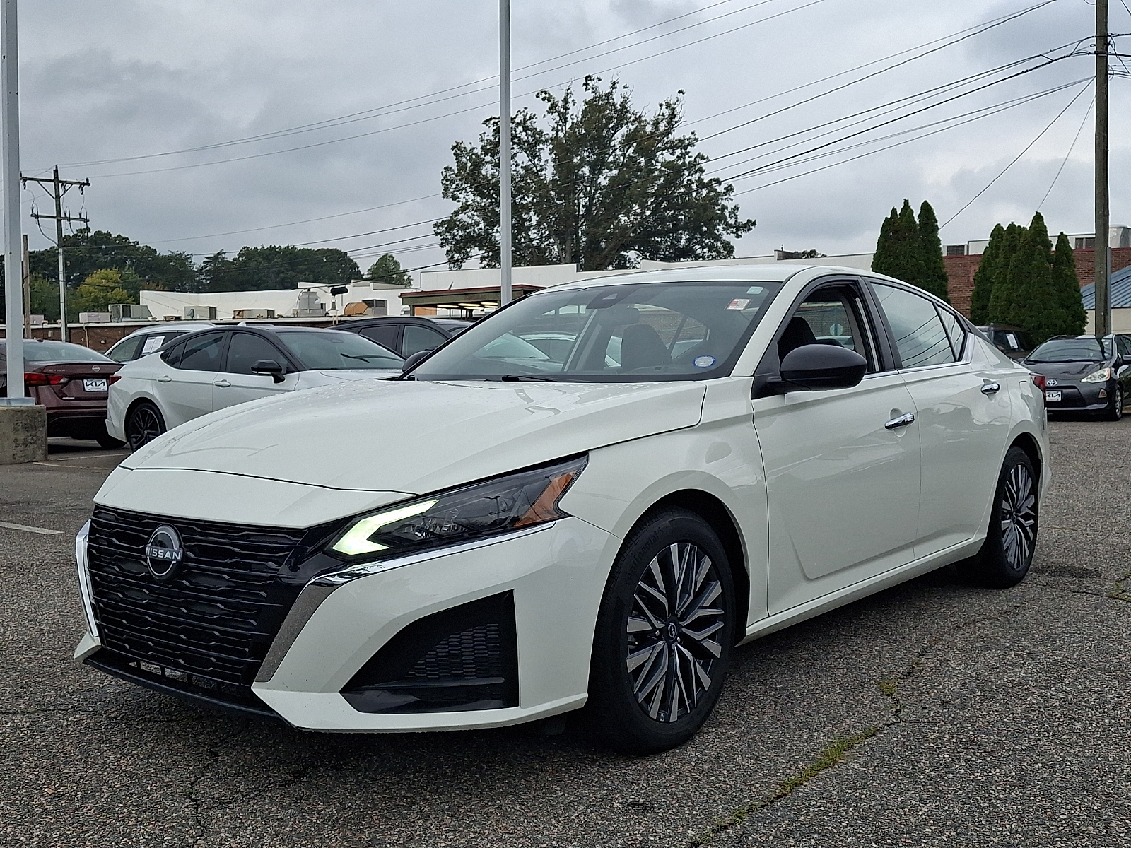 Used 2025 Nissan Altima Sedan