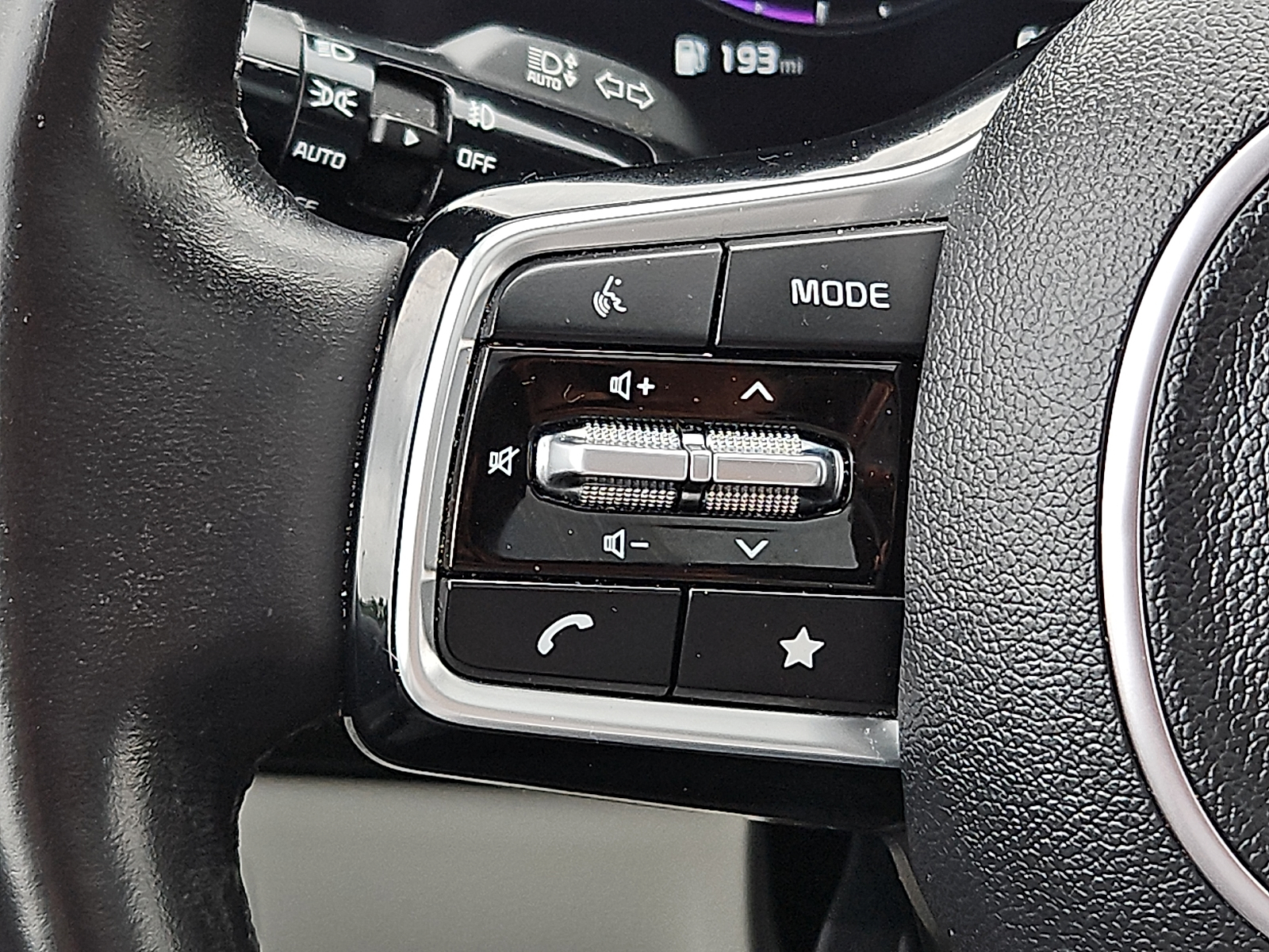 Used 2024 Kia Carnival Van