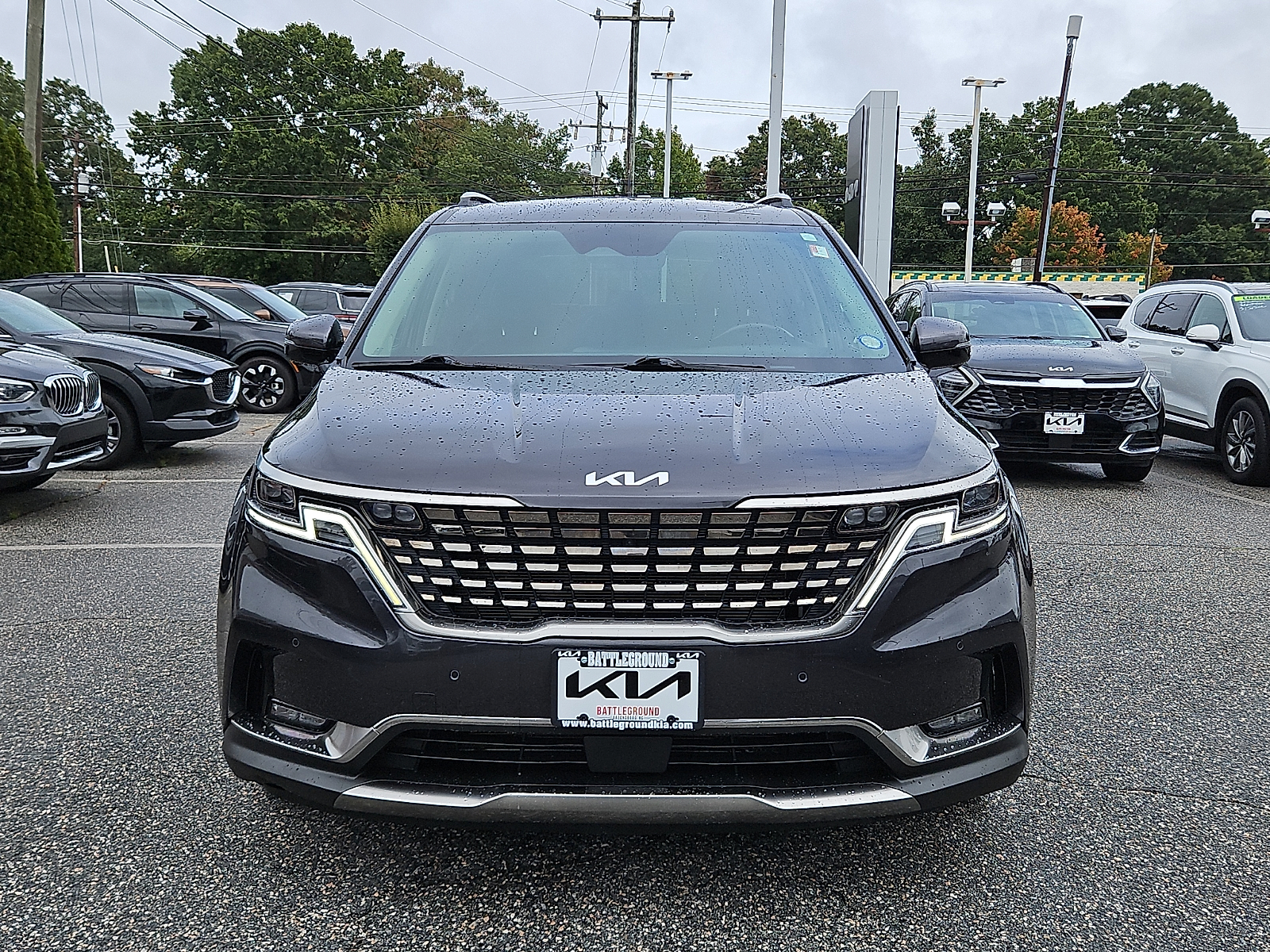 Used 2024 Kia Carnival Van