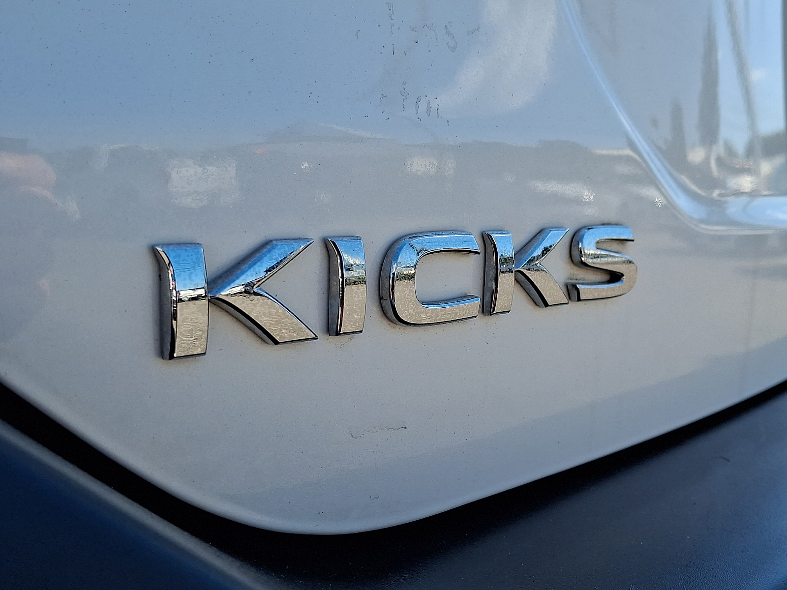 Used 2020 Nissan Kicks SUV