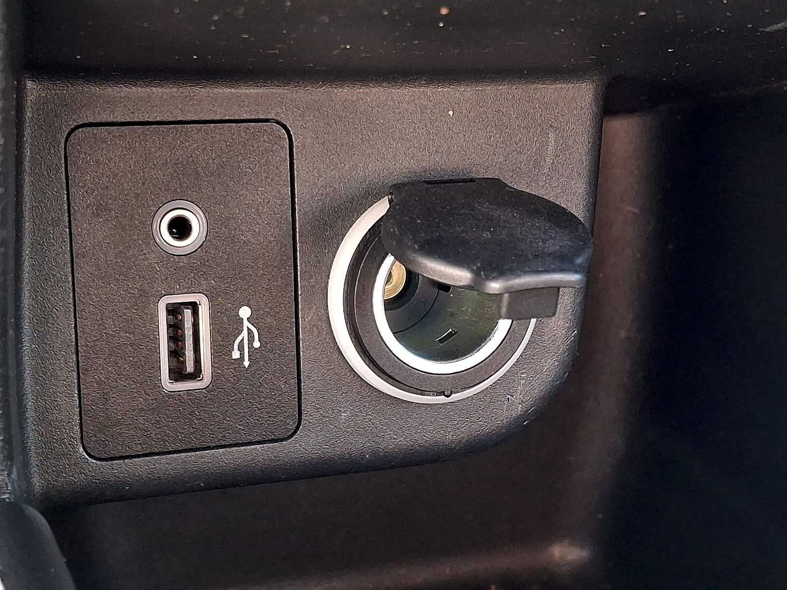 Used 2020 Nissan Kicks SUV