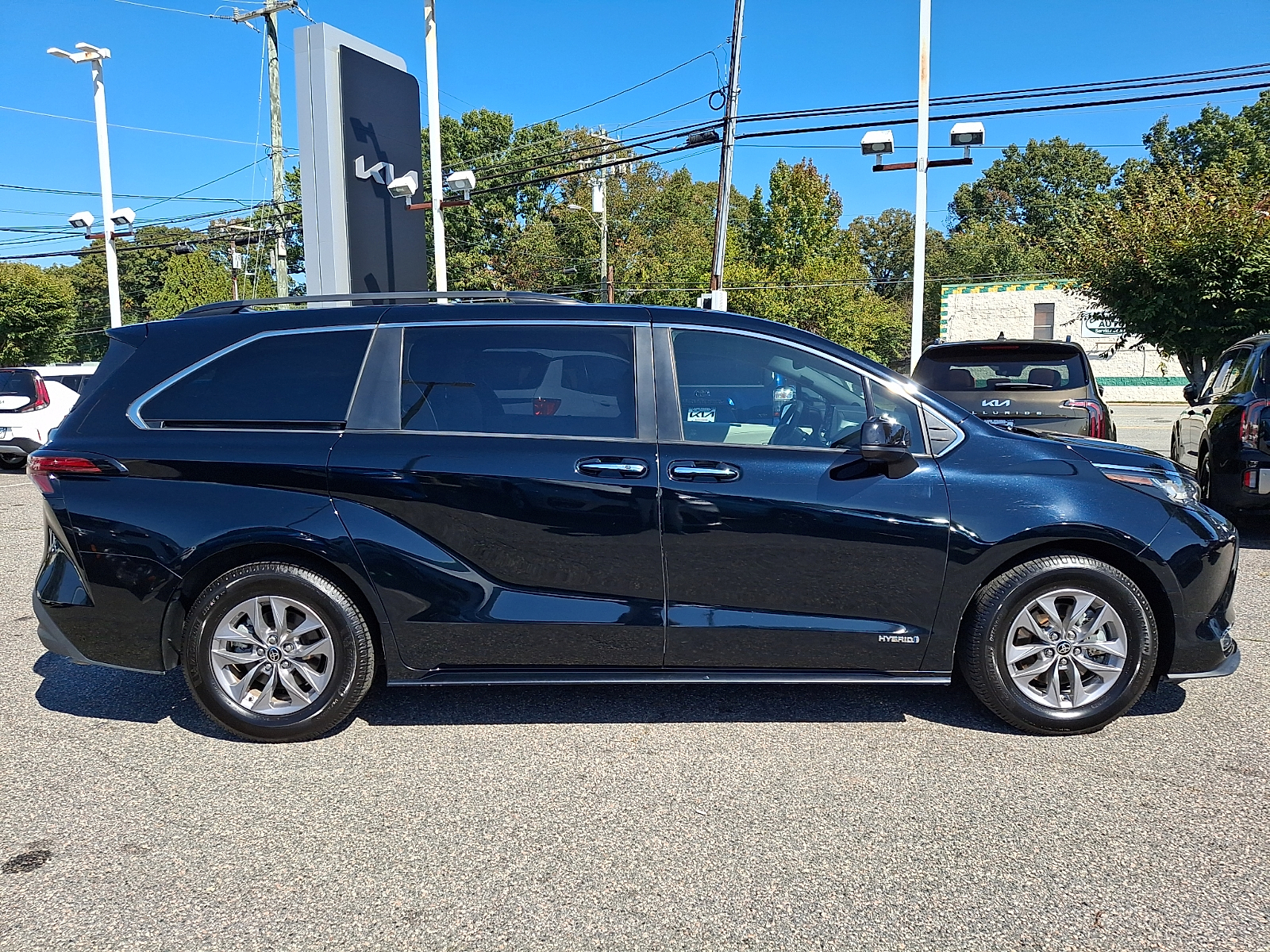 Used 2021 Toyota Sienna Van