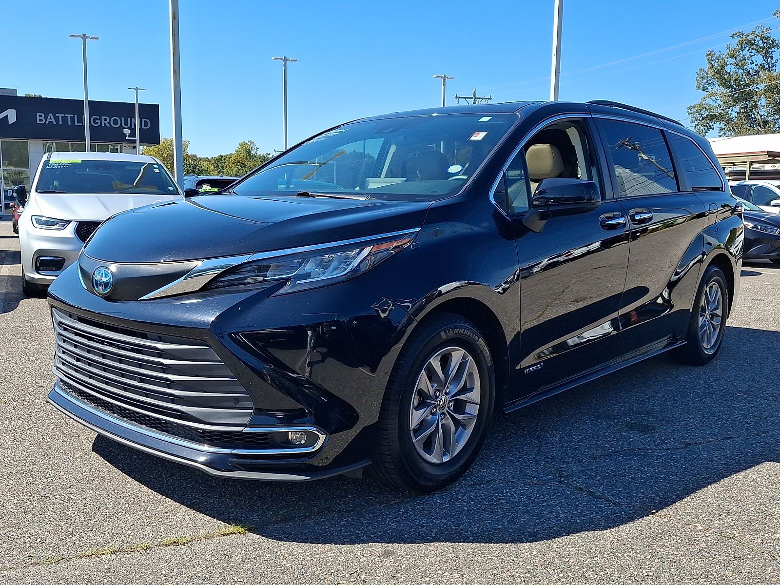 Used 2021 Toyota Sienna Van