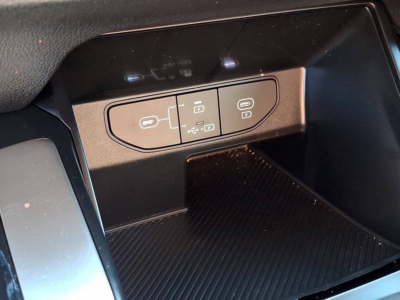Used 2024 Kia Sorento SUV