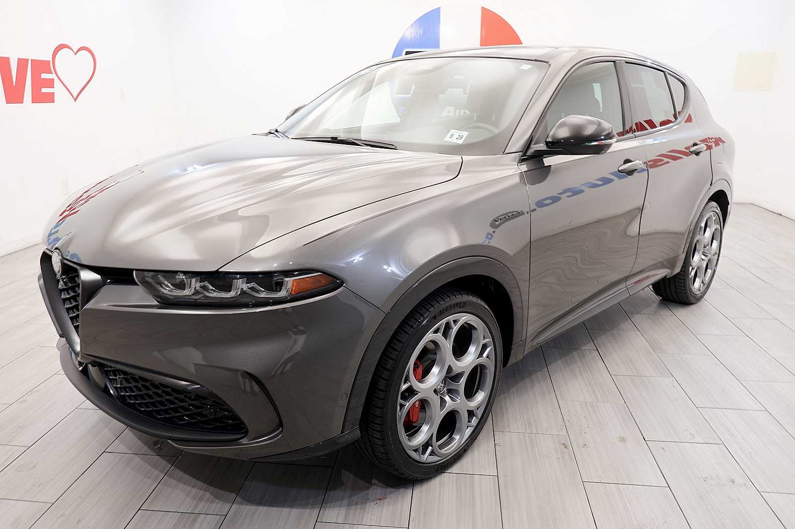 2024 Alfa Romeo Tonale Gris SUV/Crossover  Automática