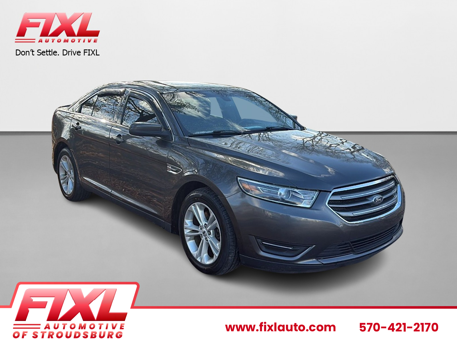 2018 Ford Taurus SEL's photo