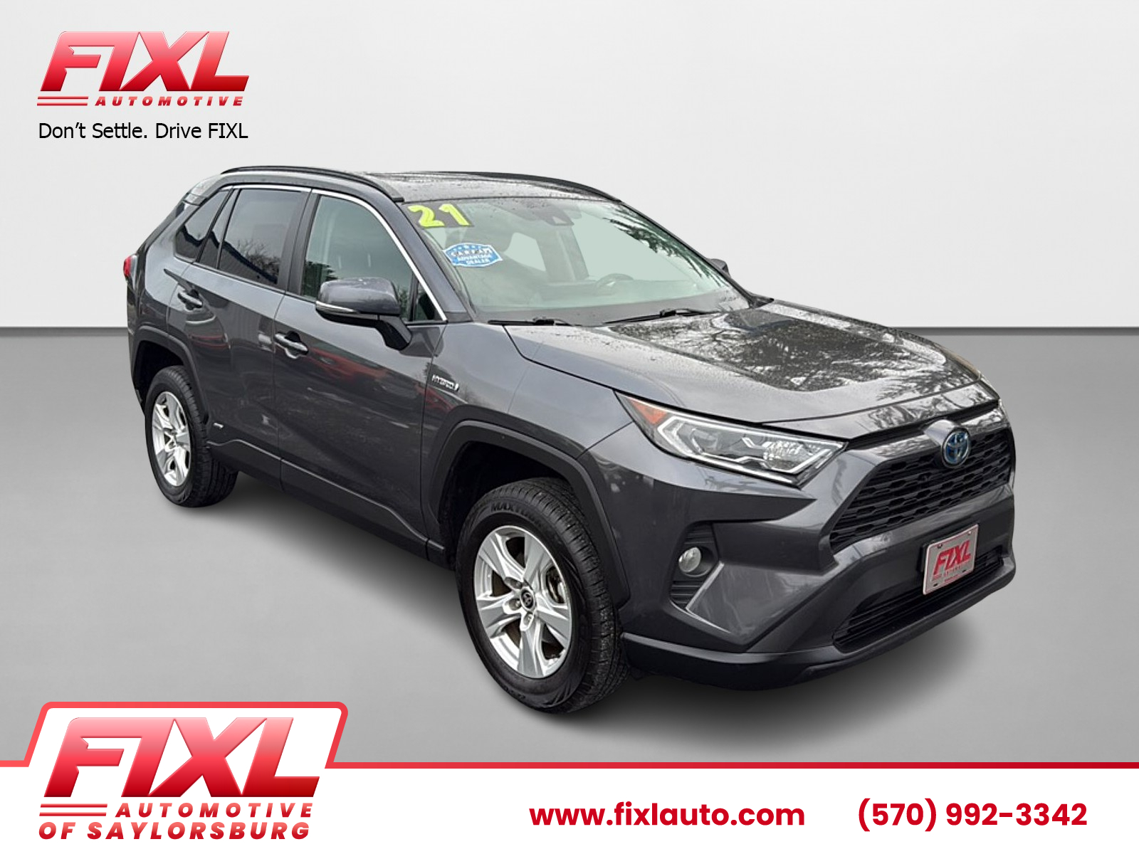 2021 Toyota RAV4 XLE's photo